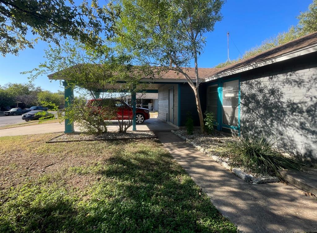 10700 Topperwein Dr #b Property Photo 2