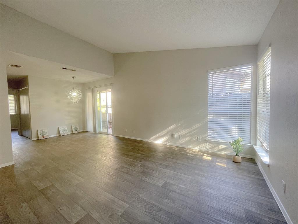 10700 Topperwein Dr #b Property Photo 7