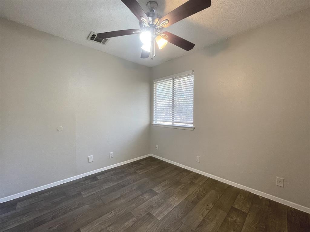 10700 Topperwein Dr #b Property Photo 14