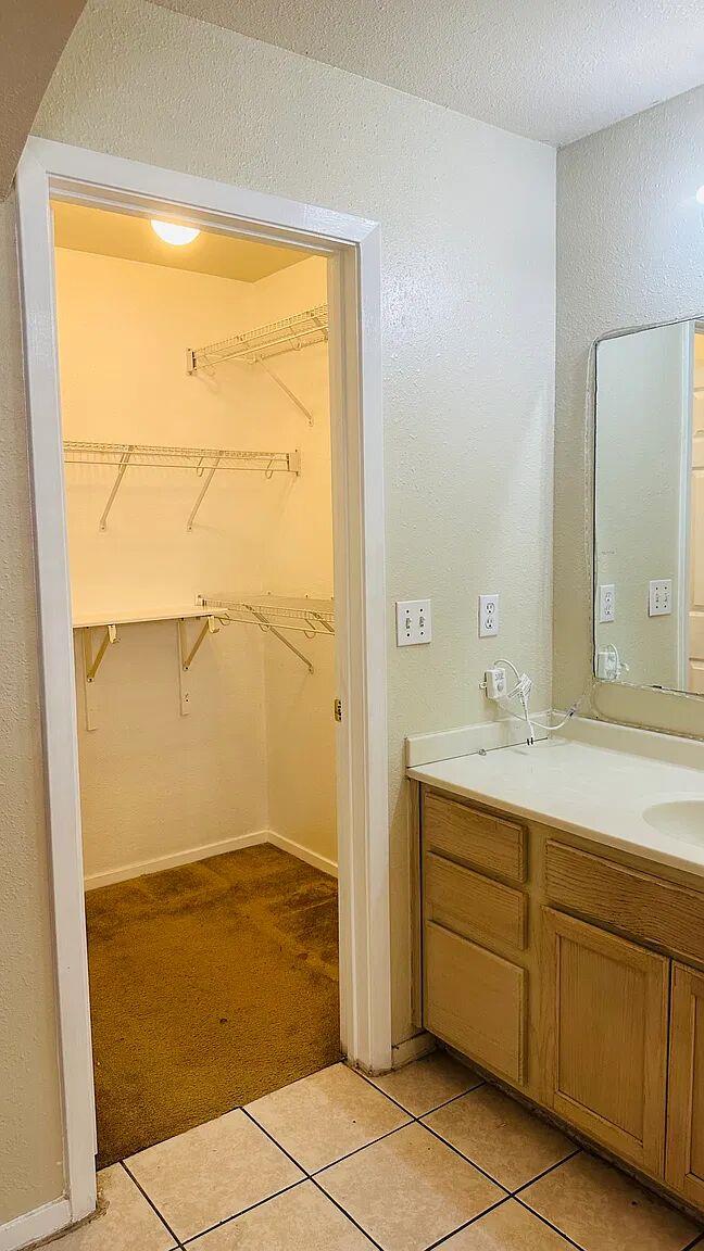 2222 Katy Ln #b Property Photo 1