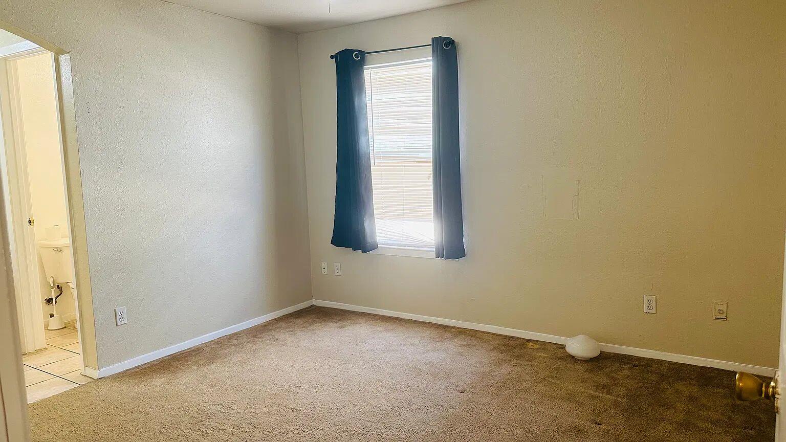 2222 Katy Ln #b Property Photo 8
