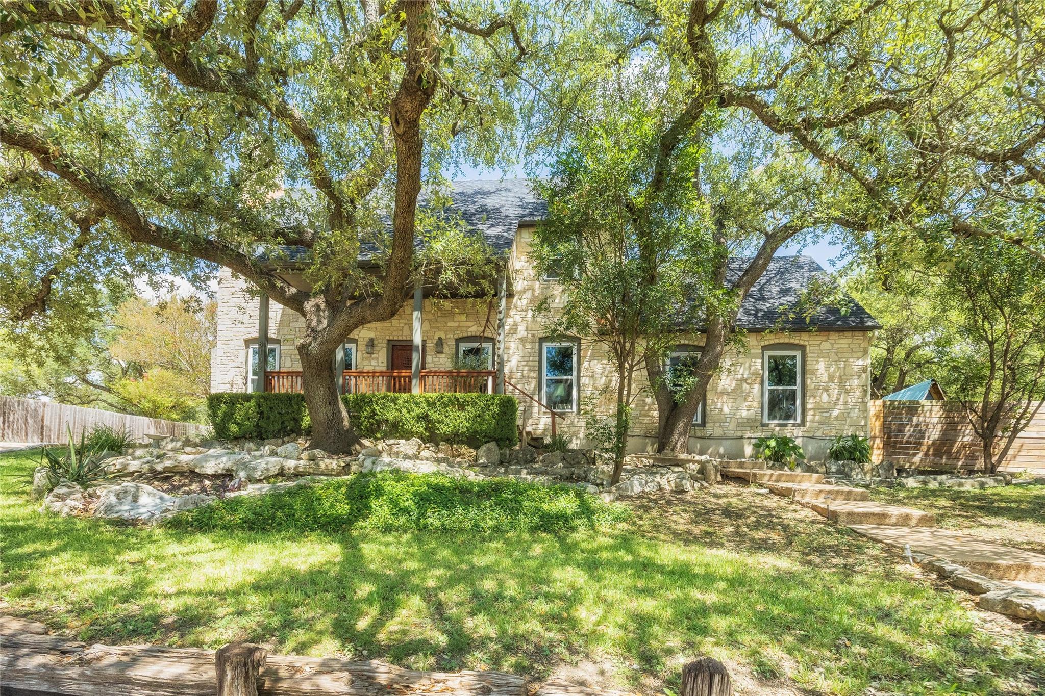 8102 Current Cir Property Photo 1