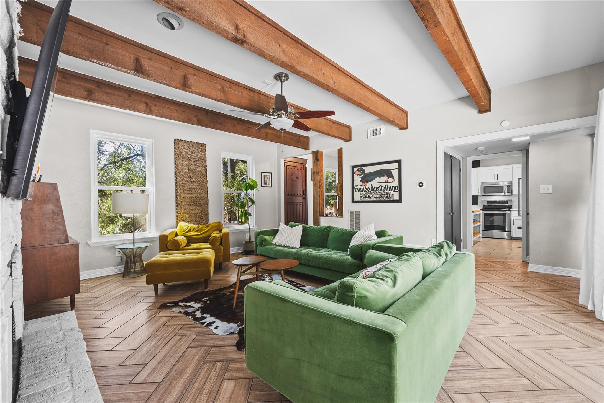 8102 Current Cir Property Photo 5