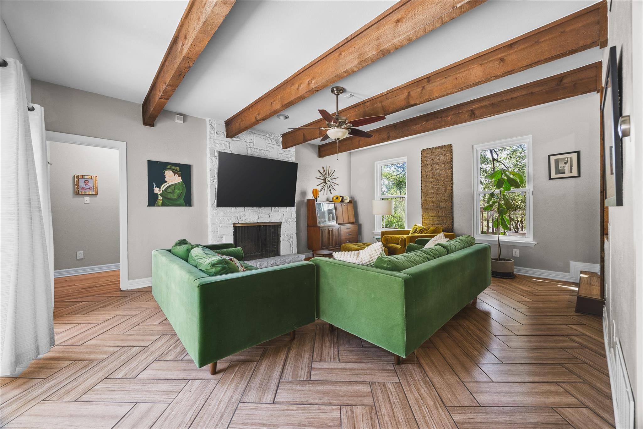 8102 Current Cir Property Photo 7