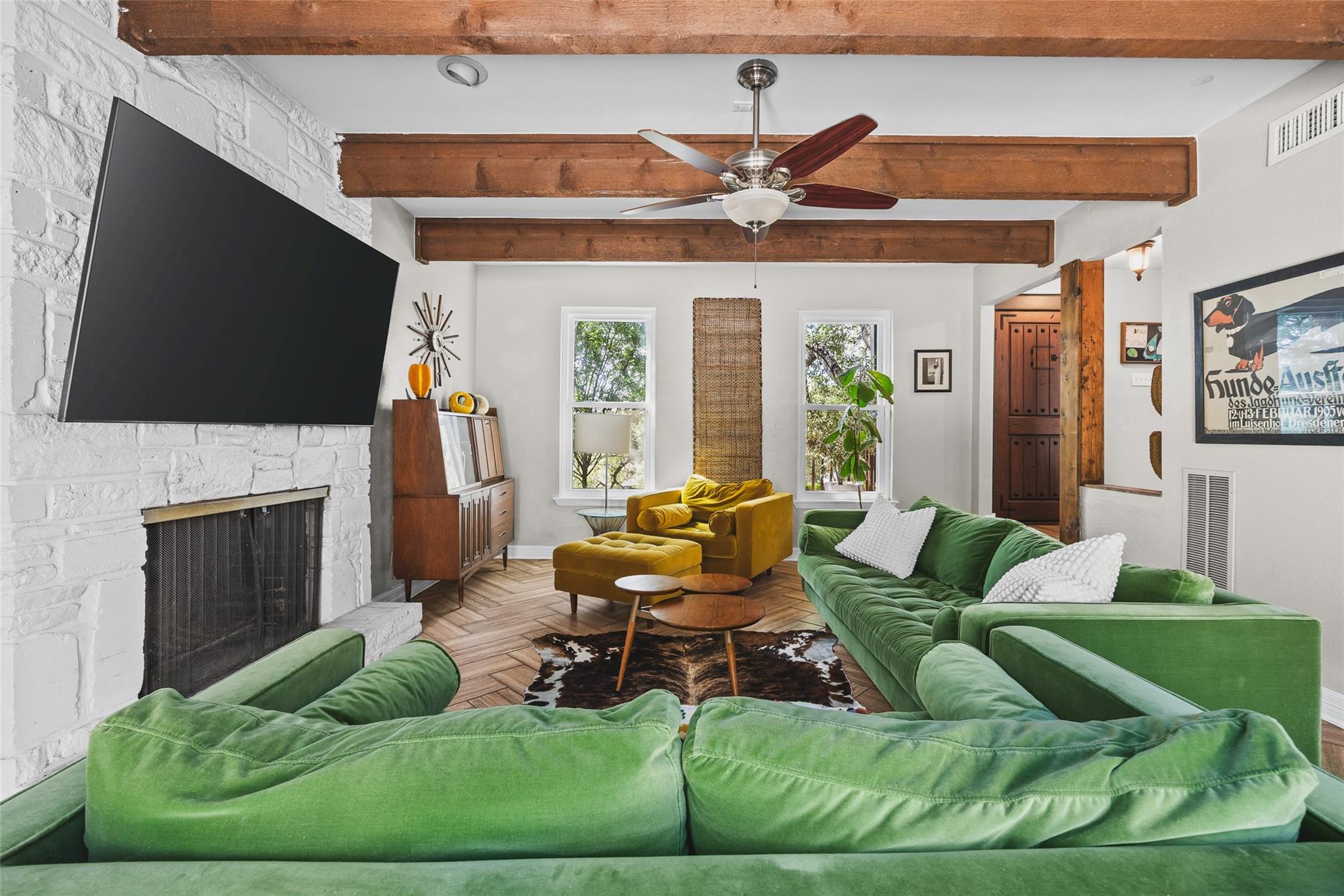 8102 Current Cir Property Photo 9