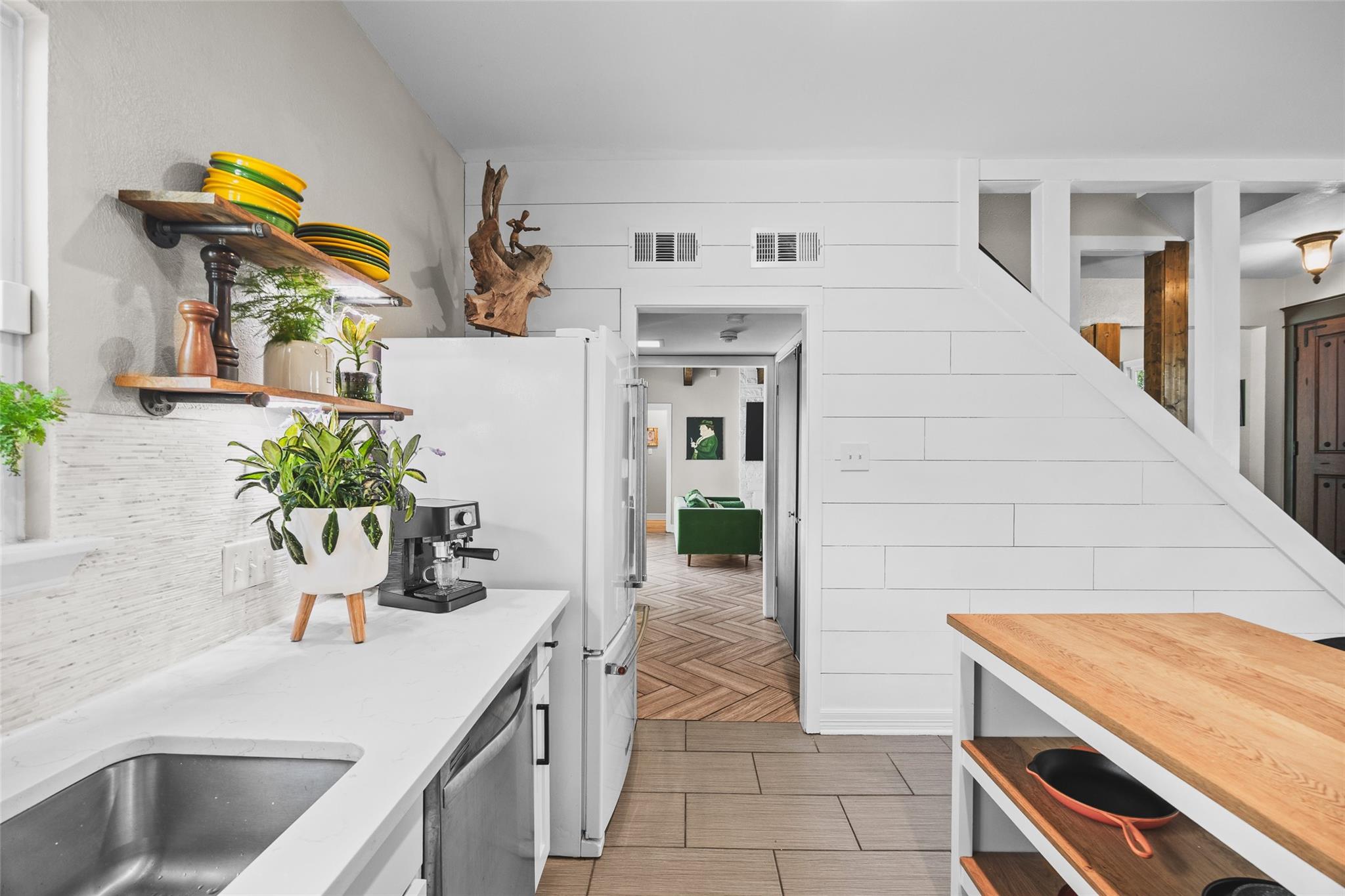 8102 Current Cir Property Photo 16