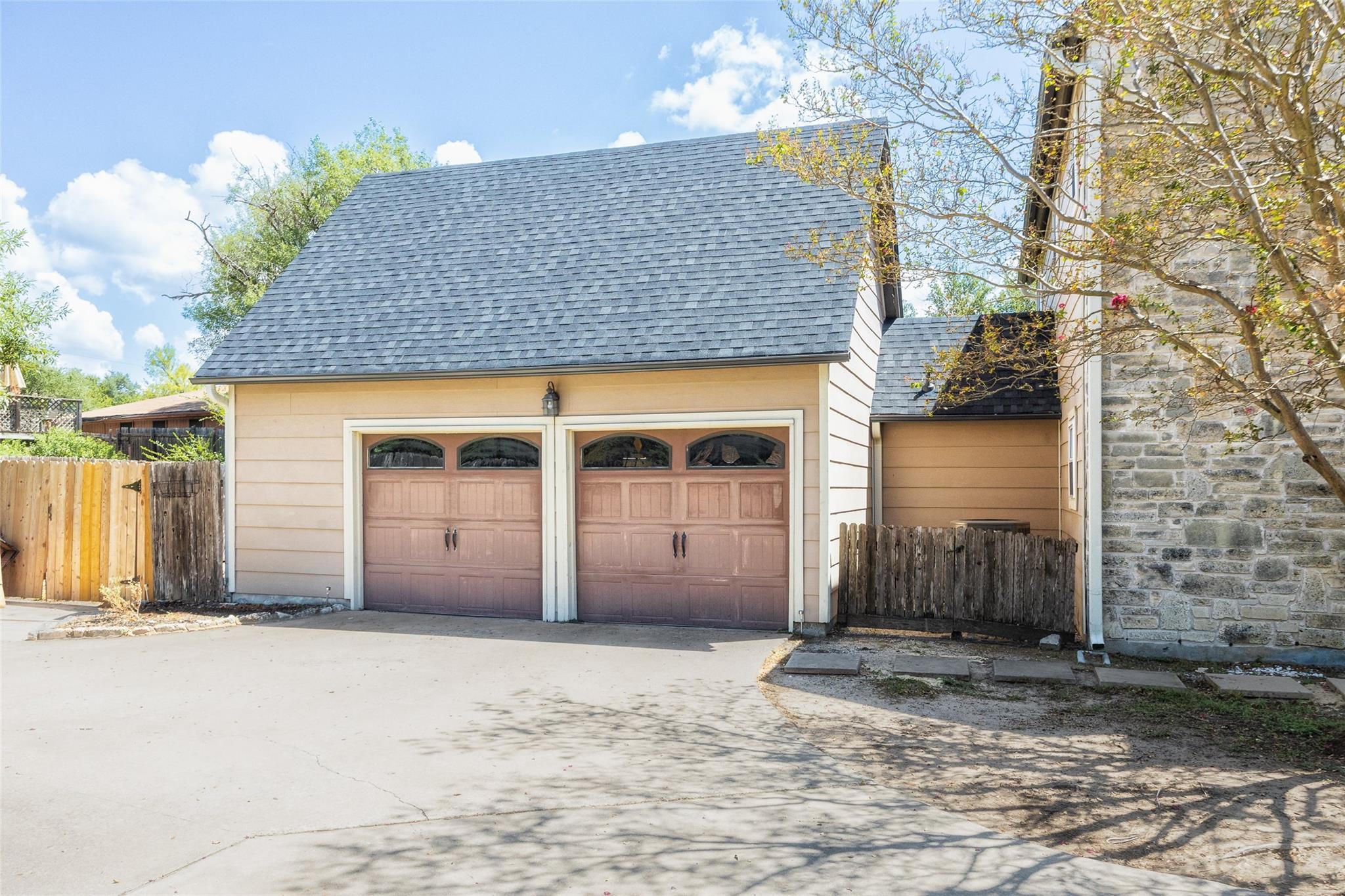 8102 Current Cir Property Photo 34