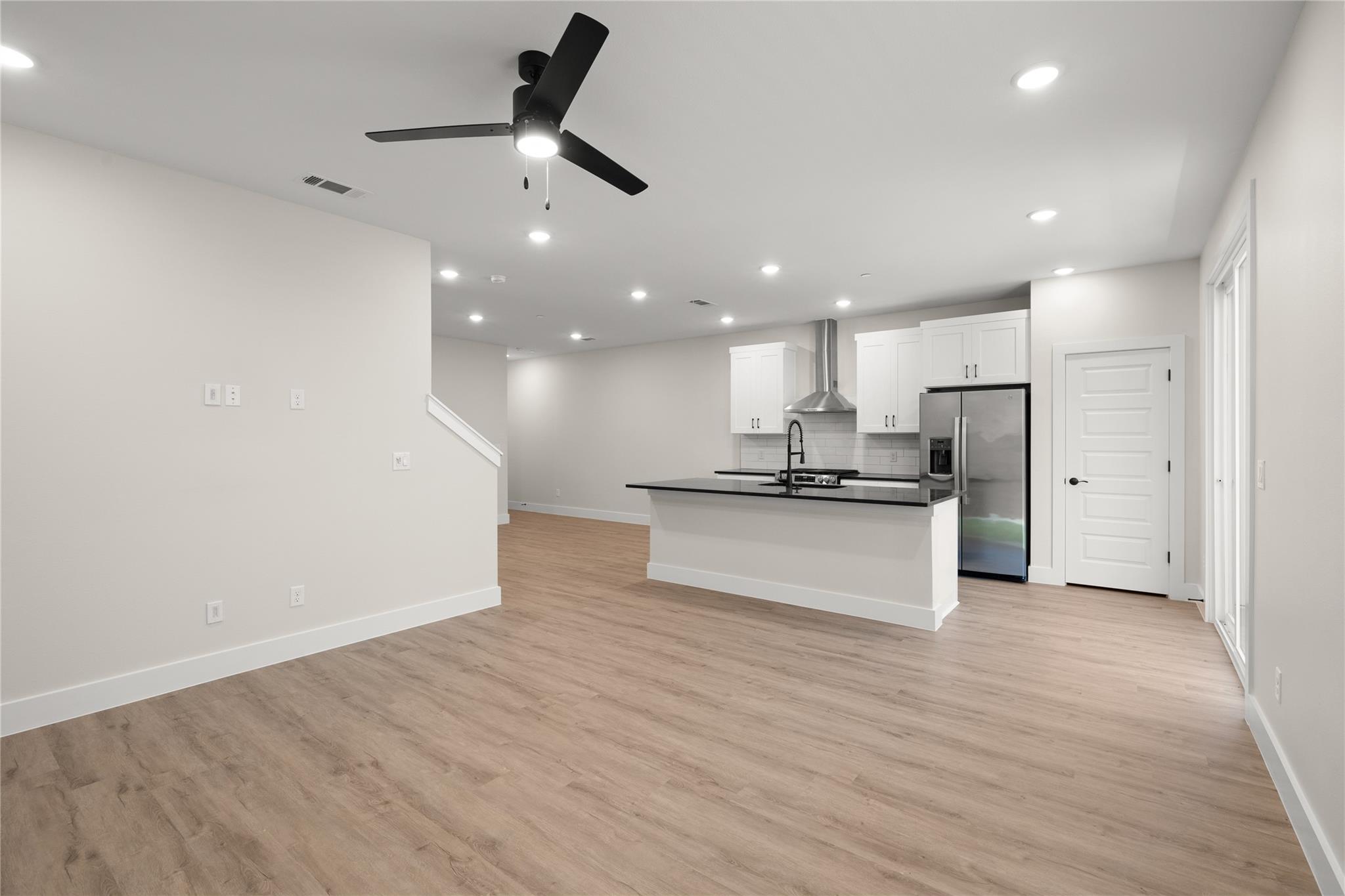 5510 Mobeetie Loop Property Photo 3
