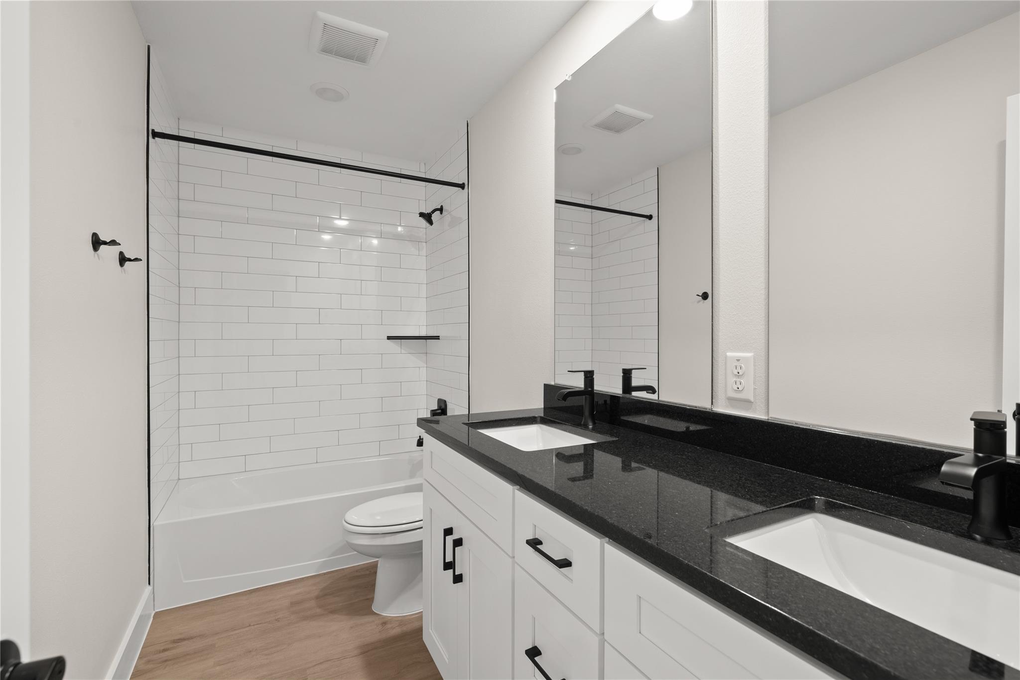 5510 Mobeetie Loop Property Photo 11