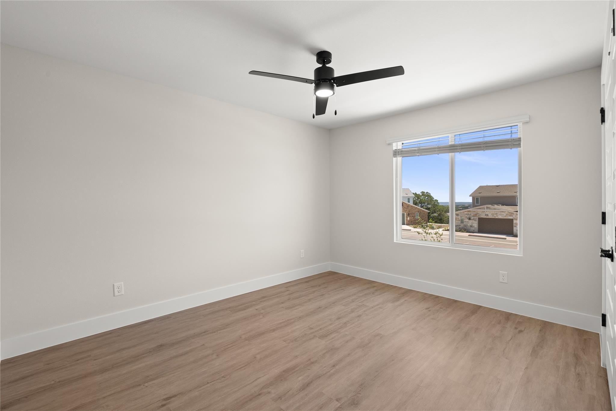 5510 Mobeetie Loop Property Photo 13