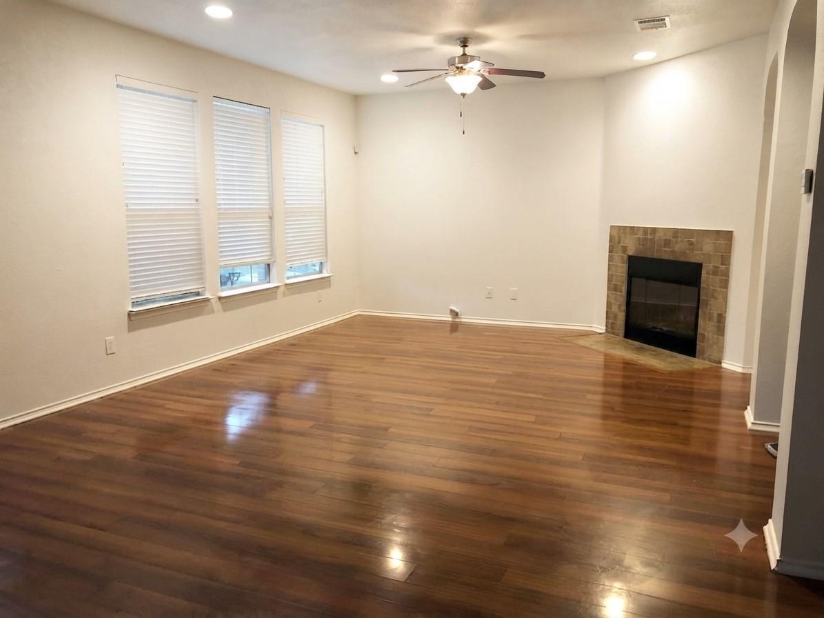 14320 Lake Victor Dr Property Photo 4