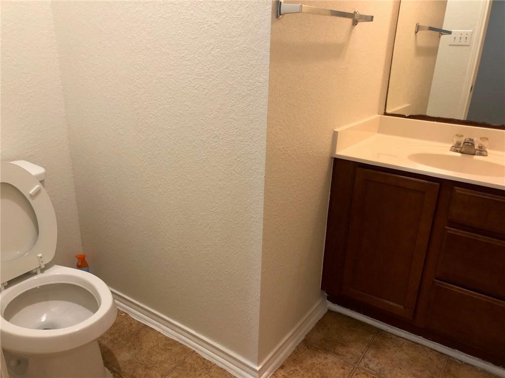 14320 Lake Victor Dr Property Photo 10