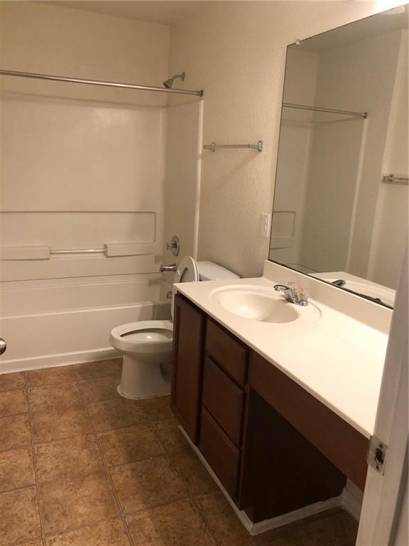 14320 Lake Victor Dr Property Photo 14
