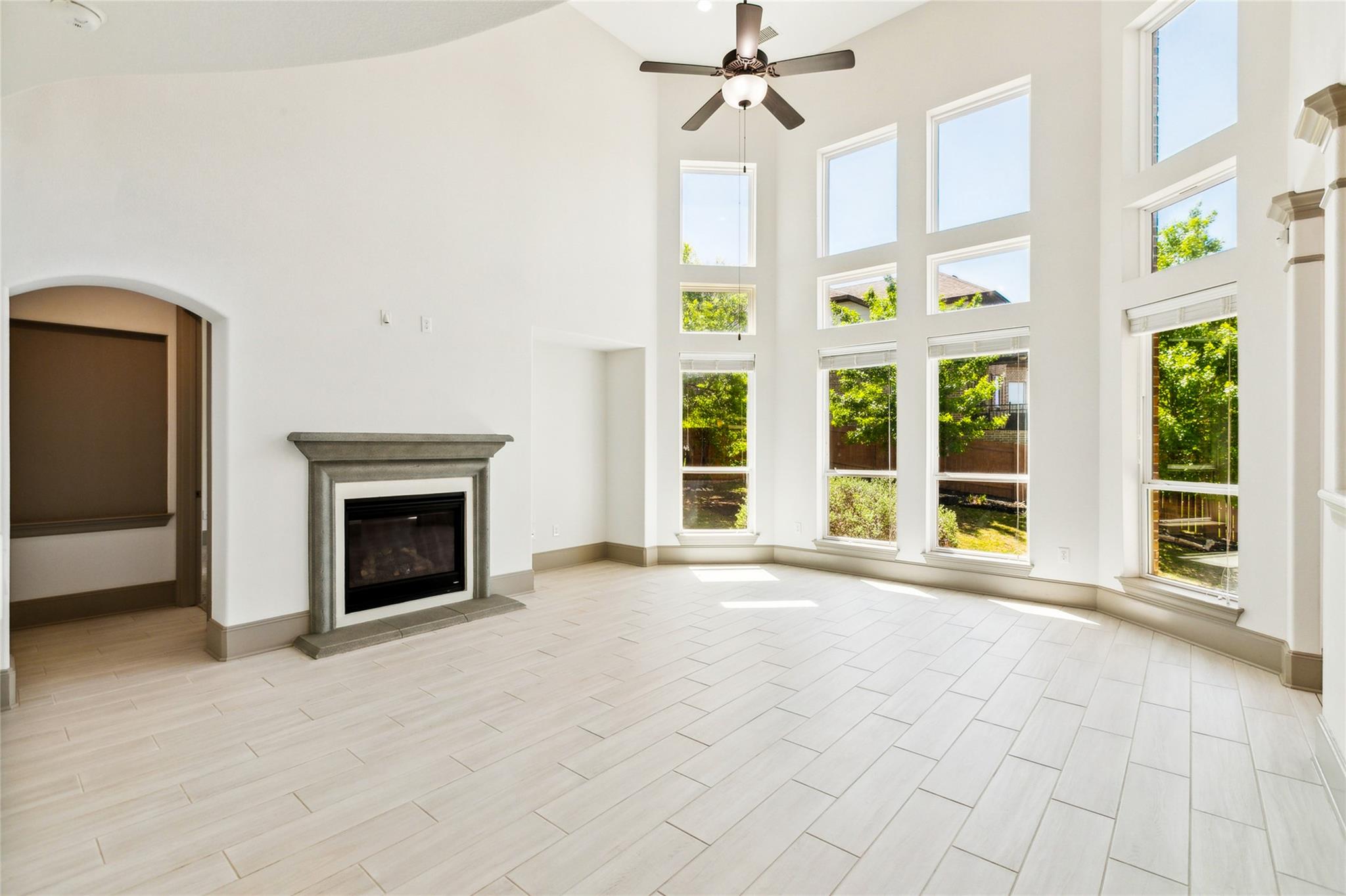 18705 Alonso Pl Property Photo 10
