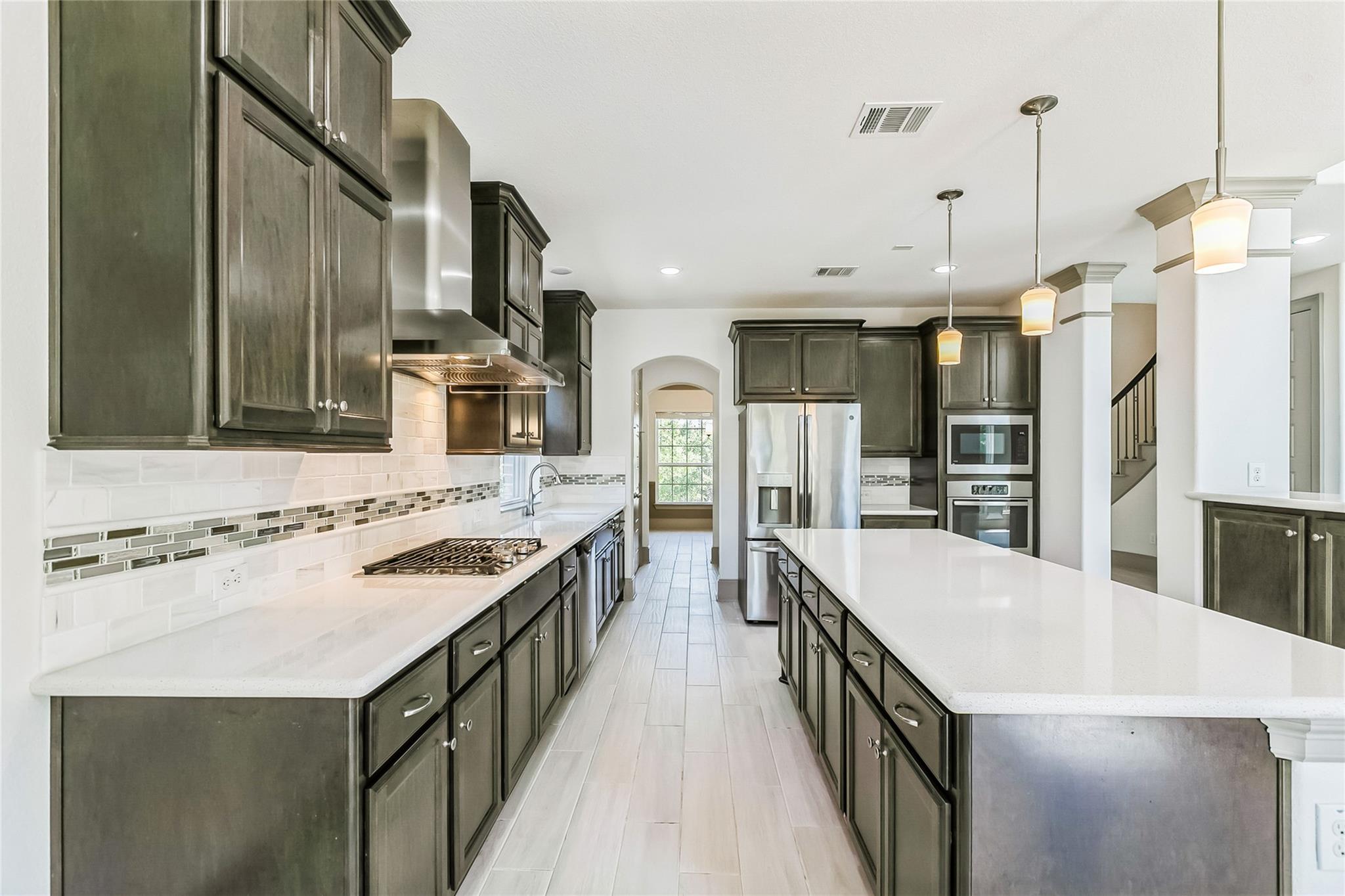 18705 Alonso Pl Property Photo 12