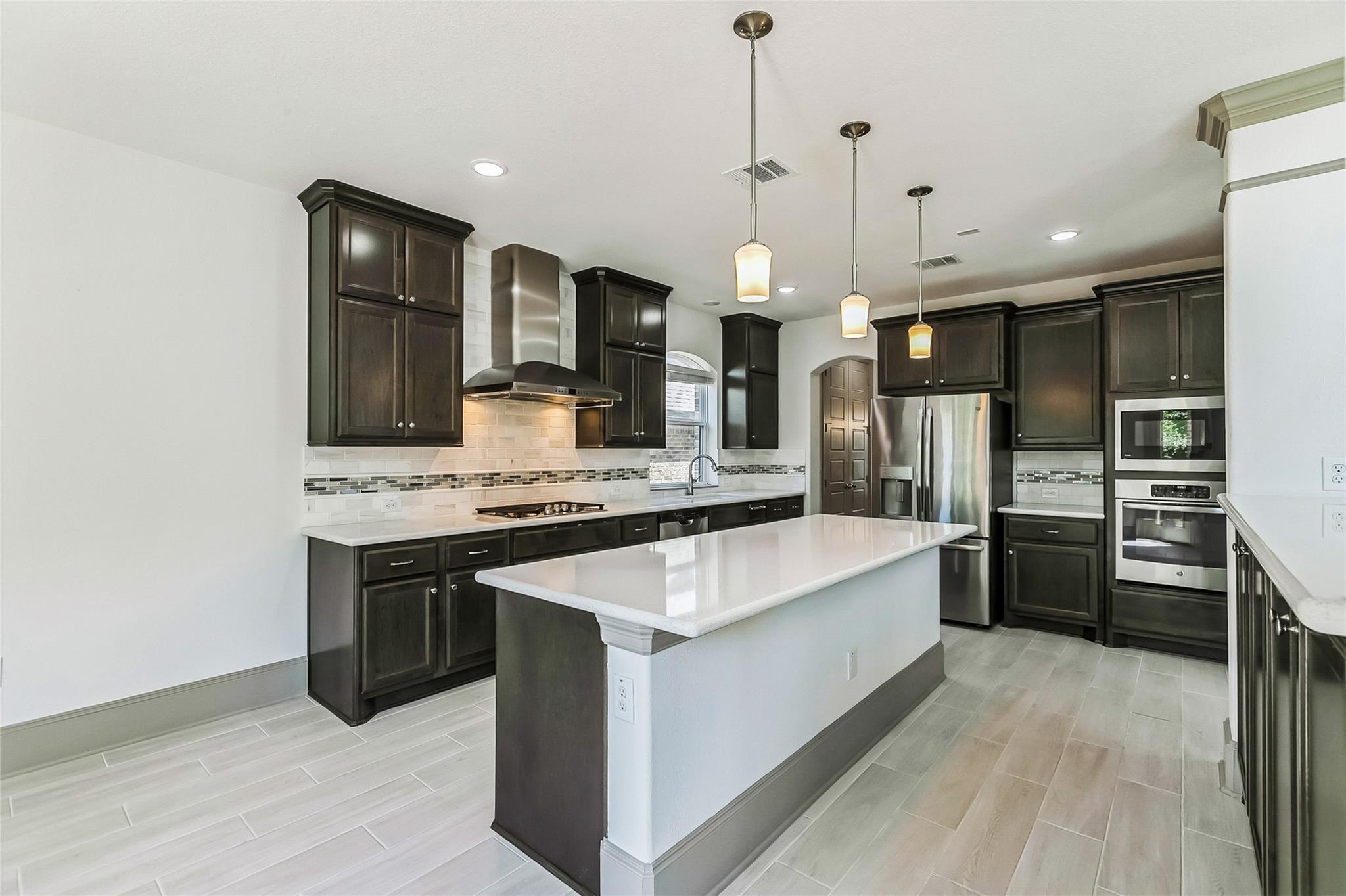 18705 Alonso Pl Property Photo 14