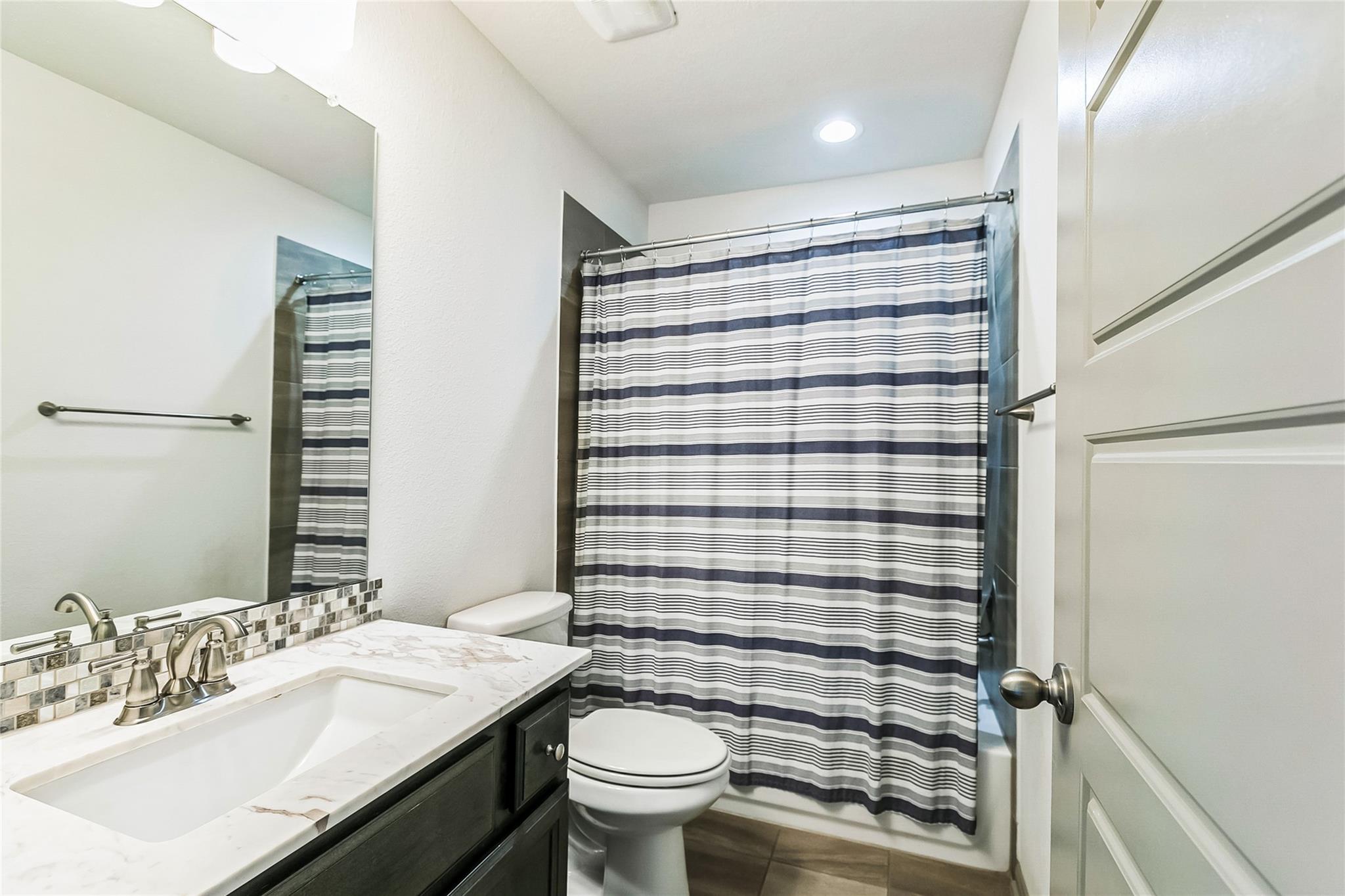 18705 Alonso Pl Property Photo 29
