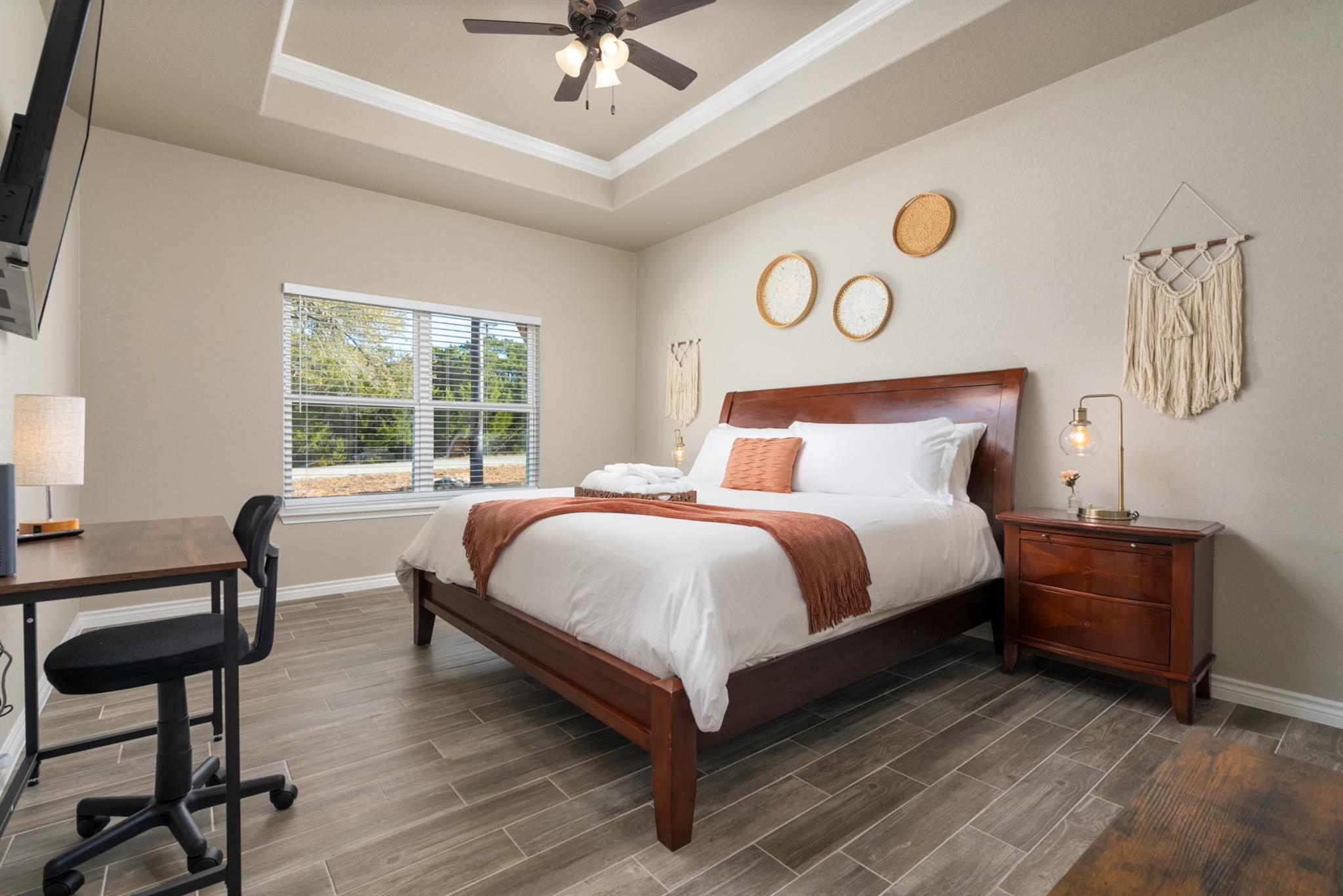 117 Lightning Bolt None Property Photo 7