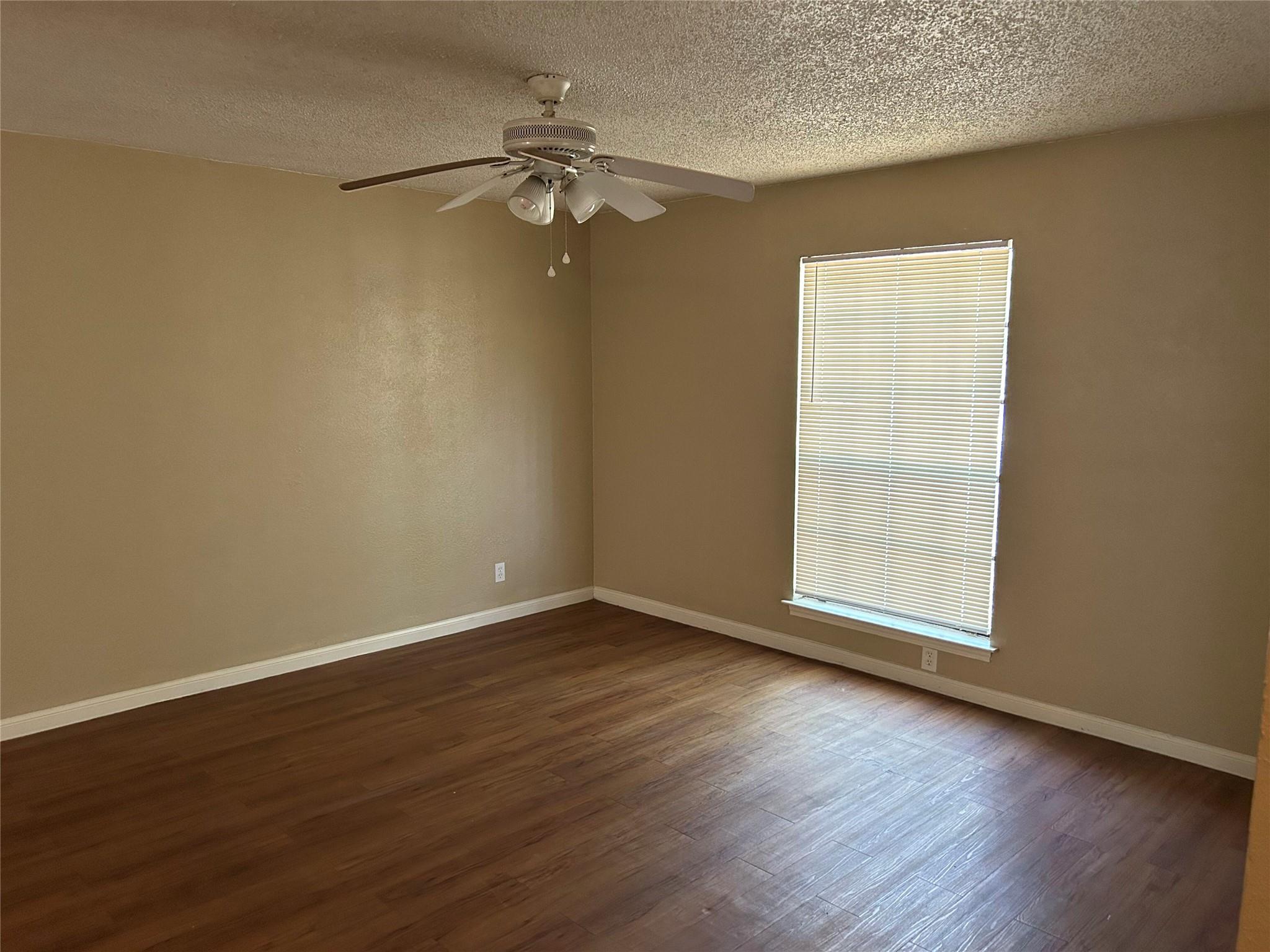 5006 Sara Dr #b Property Photo 13