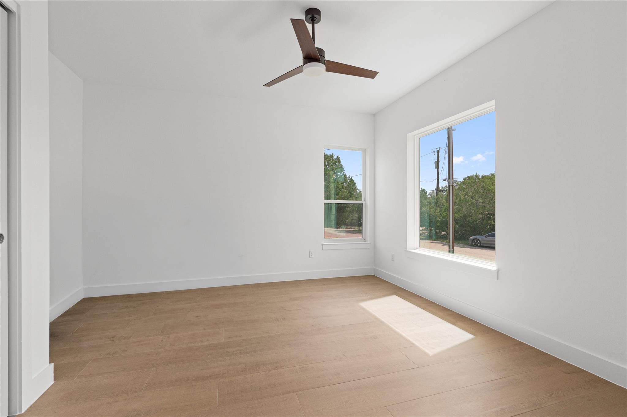 21408 Lakefront Dr Property Photo 27