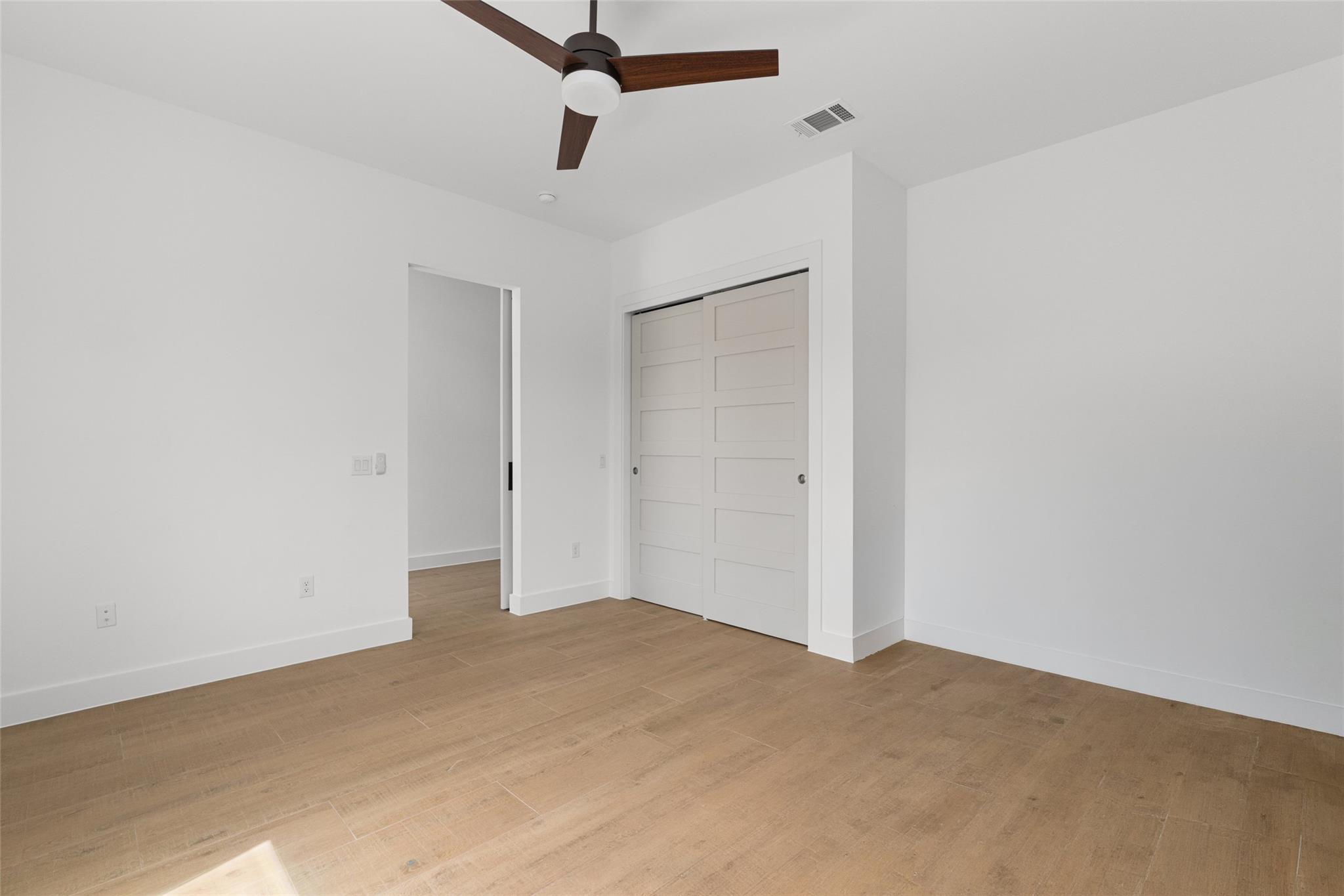 21408 Lakefront Dr Property Photo 28