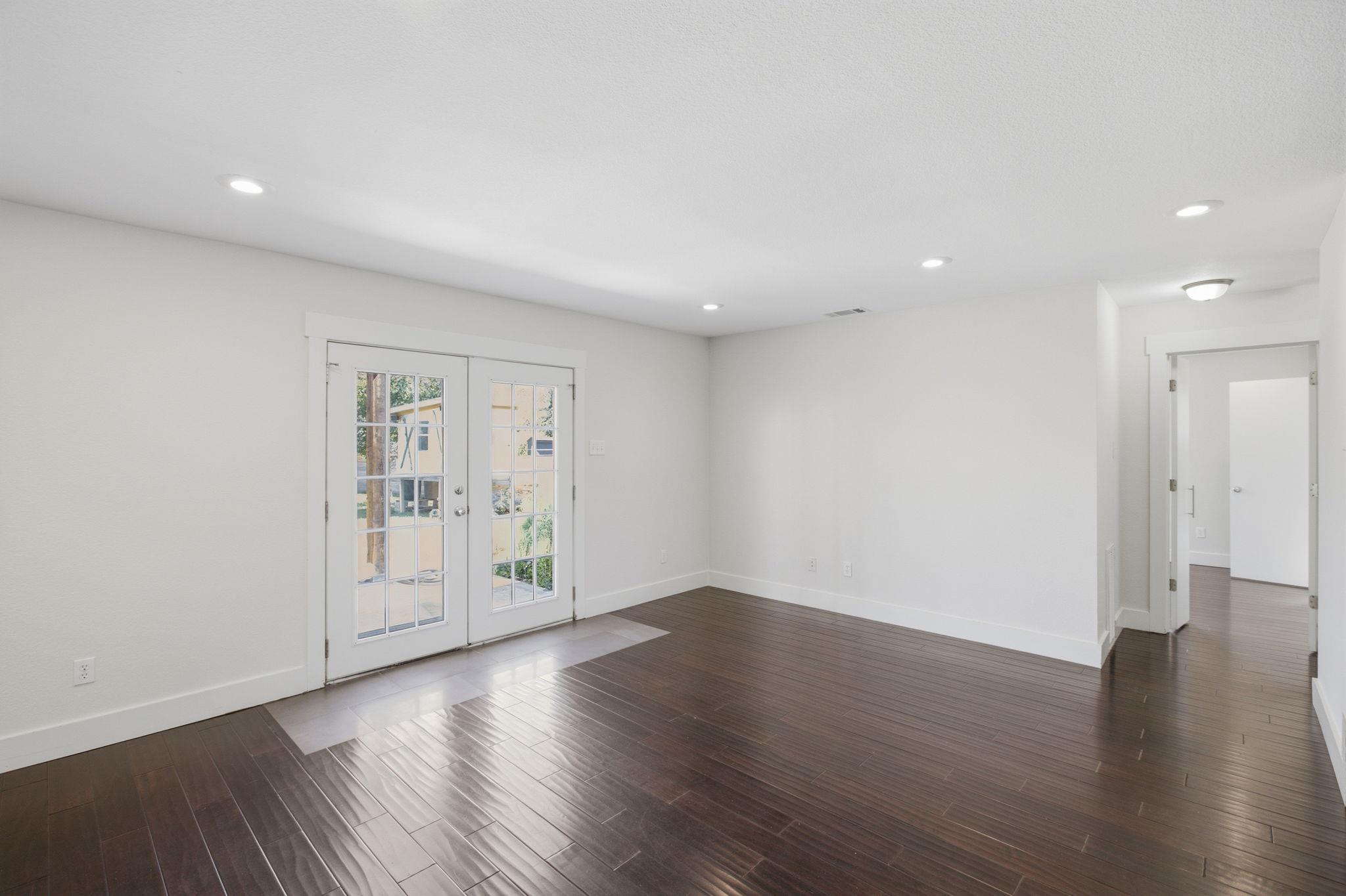 3902 Hawkshead Dr Property Photo 5