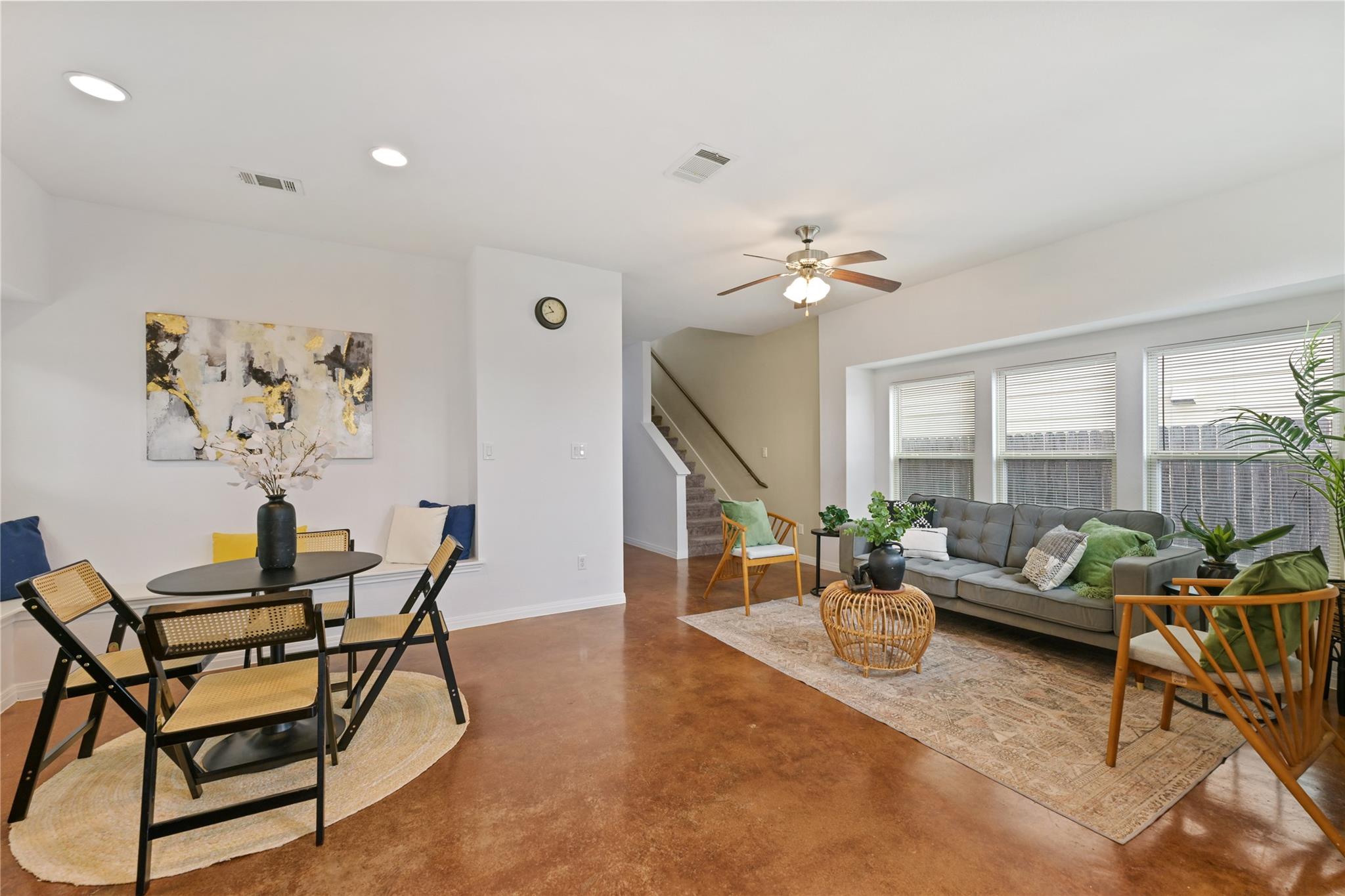4611 Esper Ln #324 Property Photo 5
