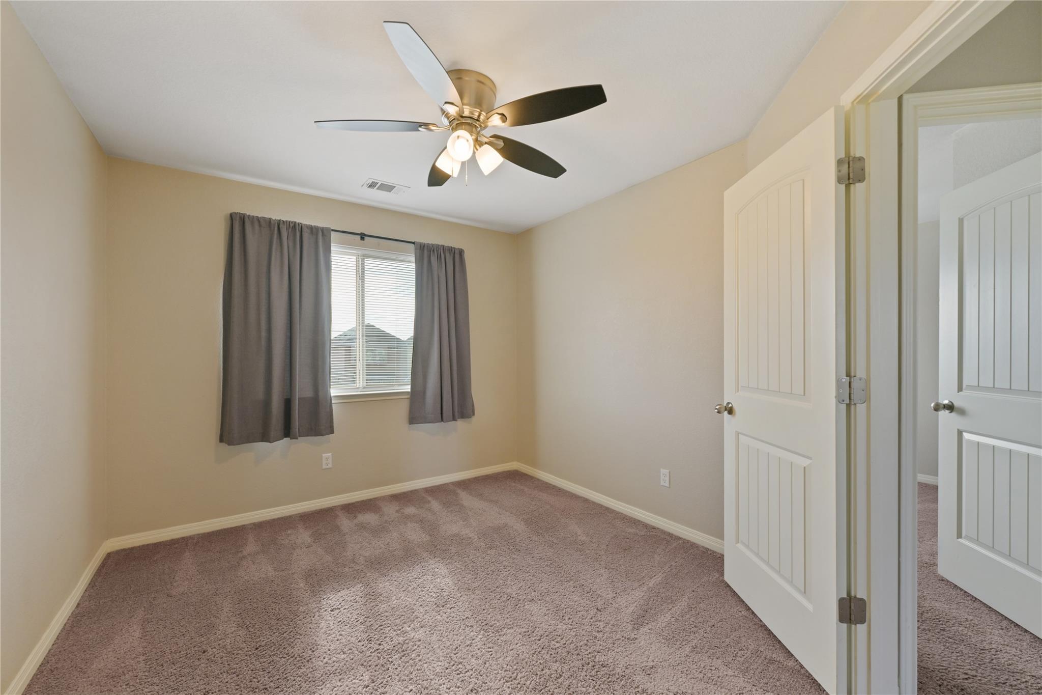 4611 Esper Ln #324 Property Photo 10