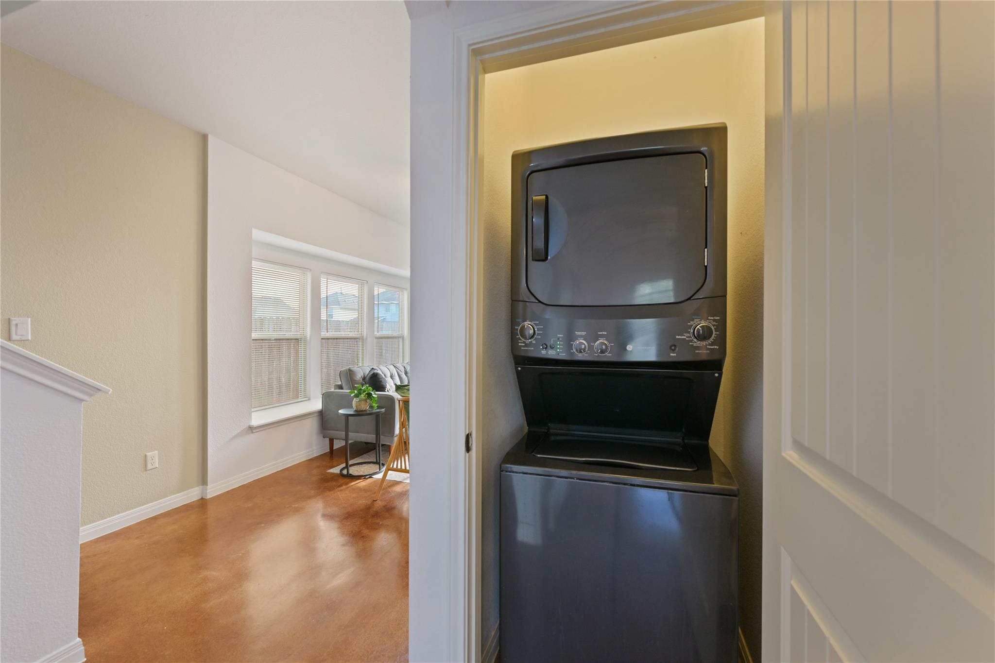 4611 Esper Ln #324 Property Photo 11