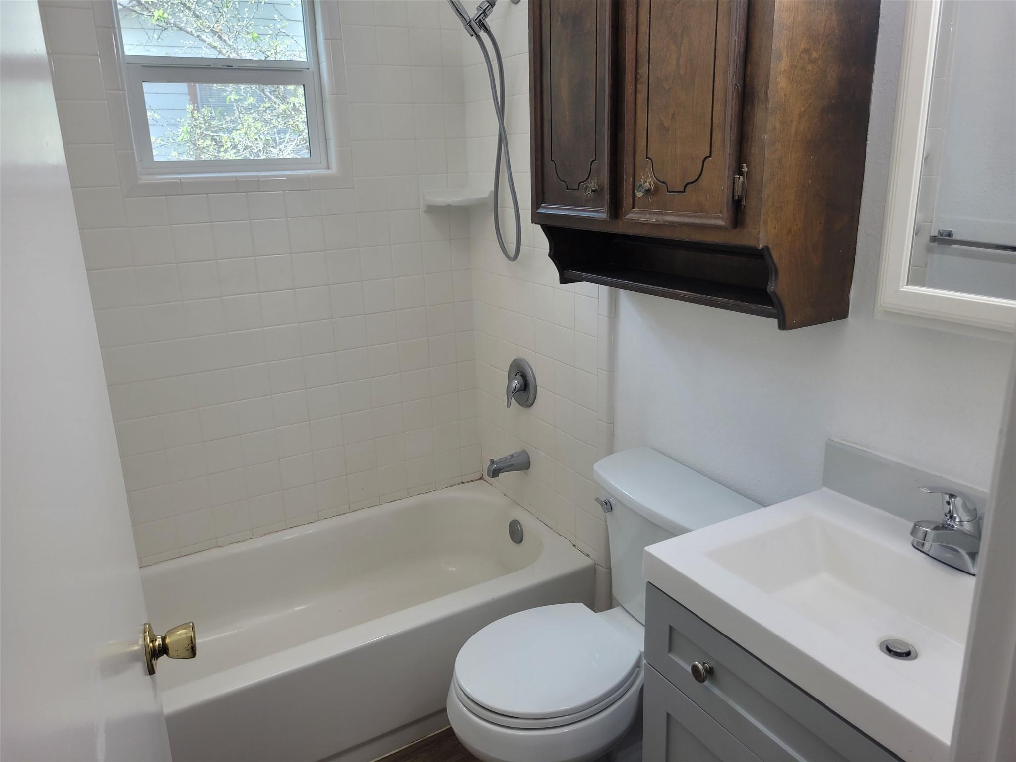 205 2nd Ave #2 Property Photo 12