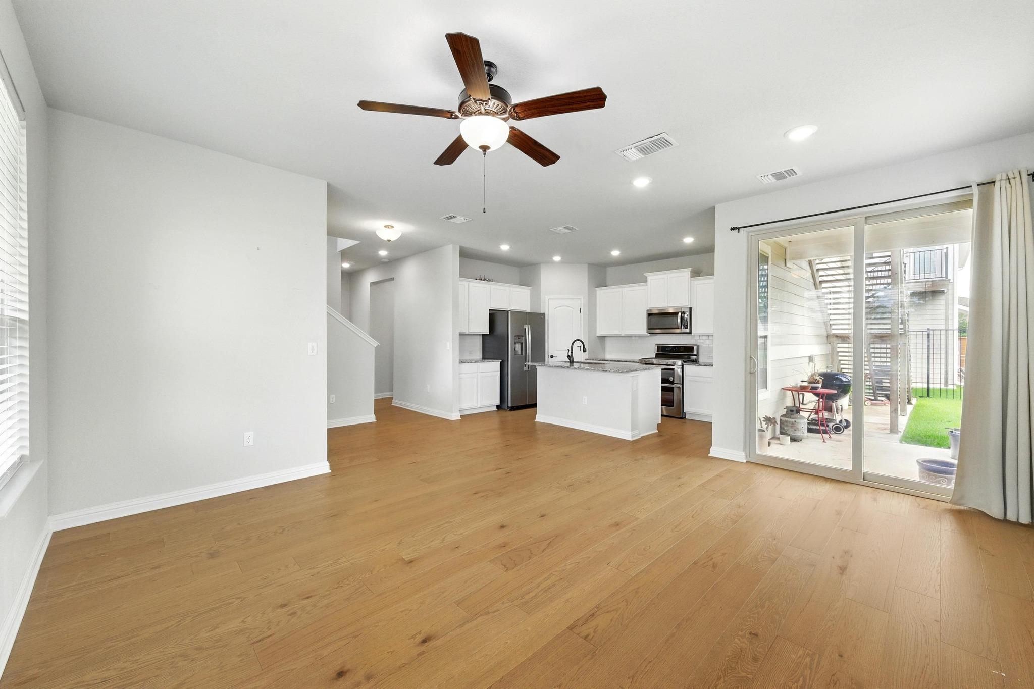8007 Orizzonte St Property Photo 7