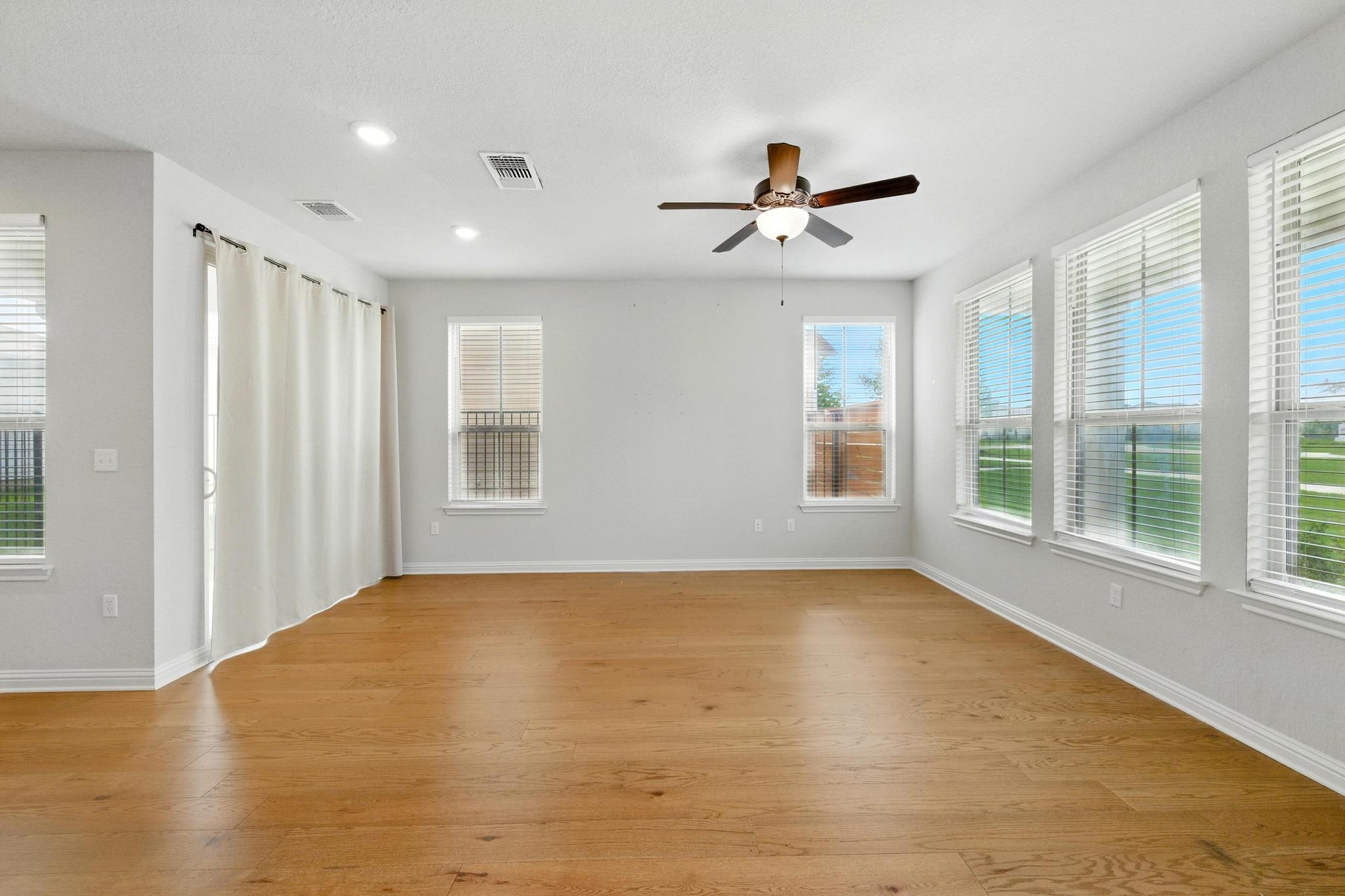 8007 Orizzonte St Property Photo 8
