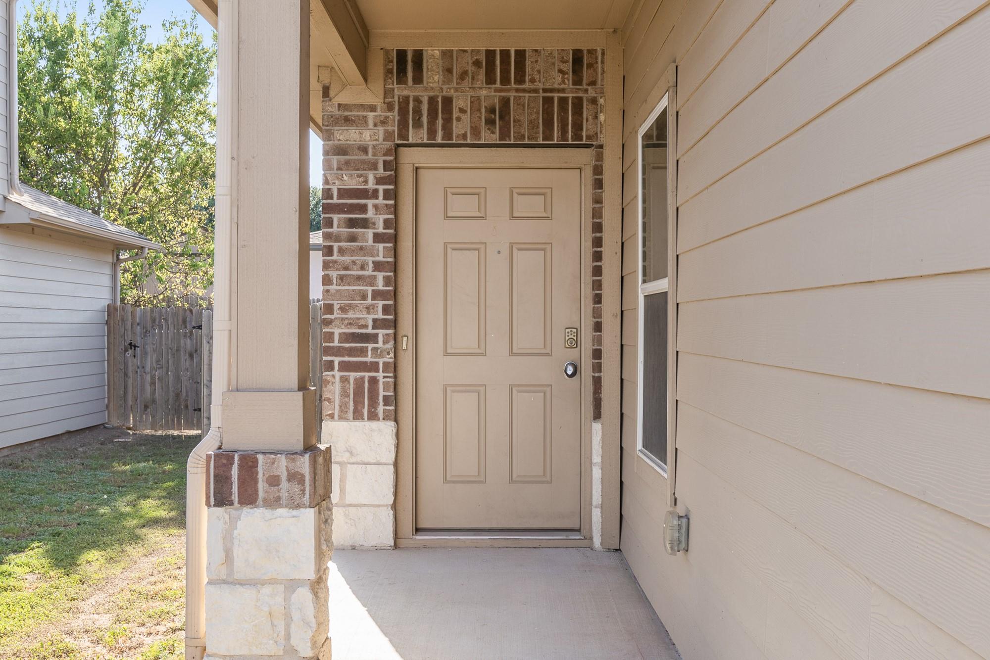 365 Cibolo Creek Dr Property Photo 4