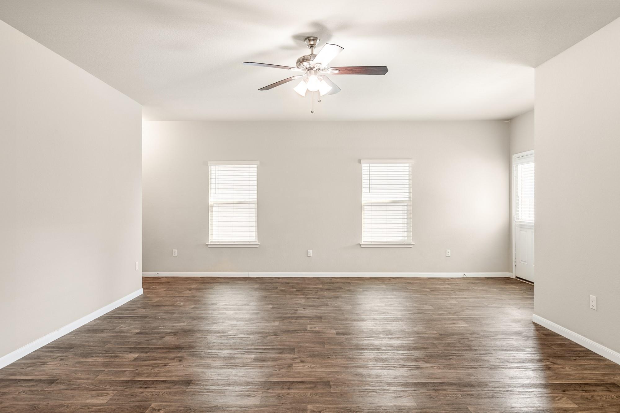 365 Cibolo Creek Dr Property Photo 7