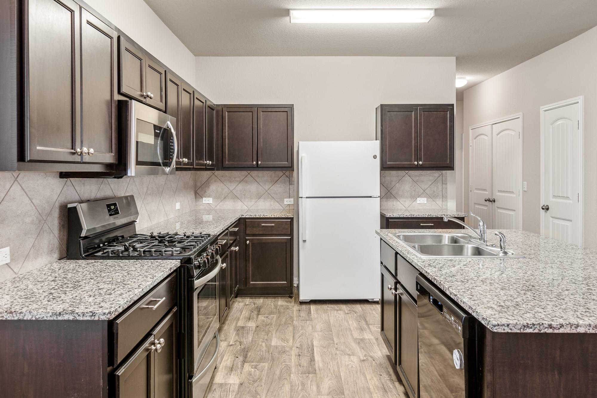 365 Cibolo Creek Dr Property Photo 12