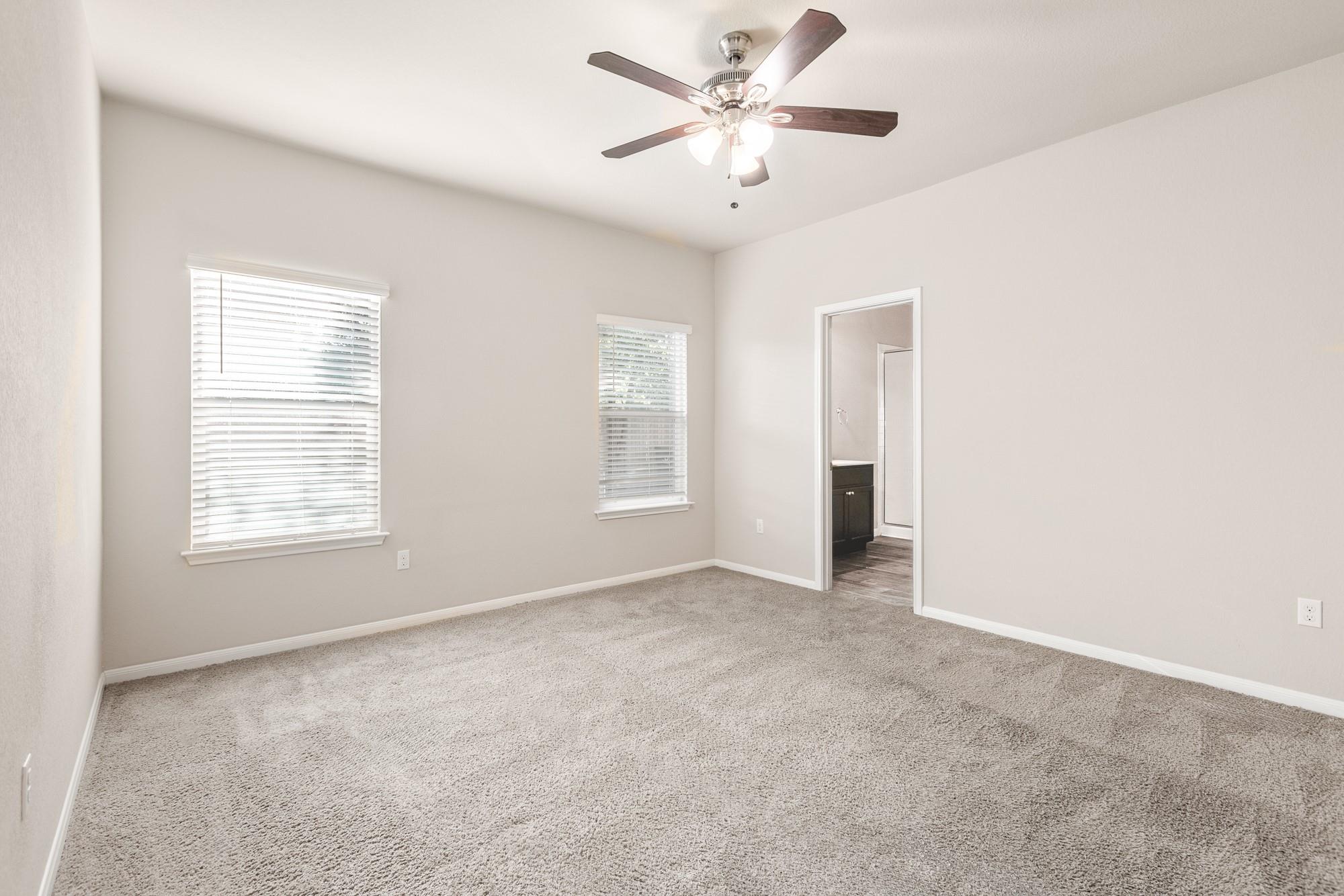 365 Cibolo Creek Dr Property Photo 14