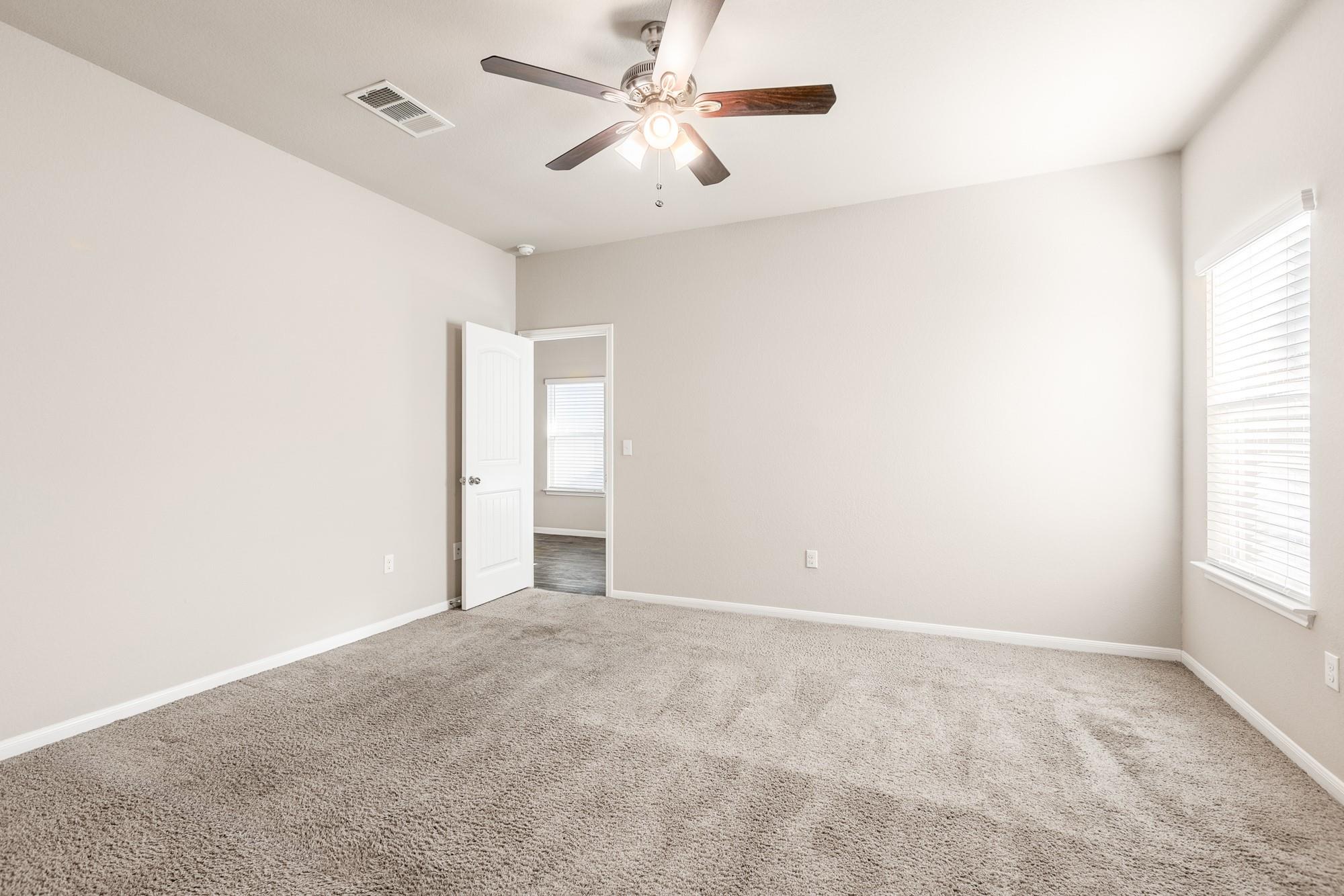 365 Cibolo Creek Dr Property Photo 15