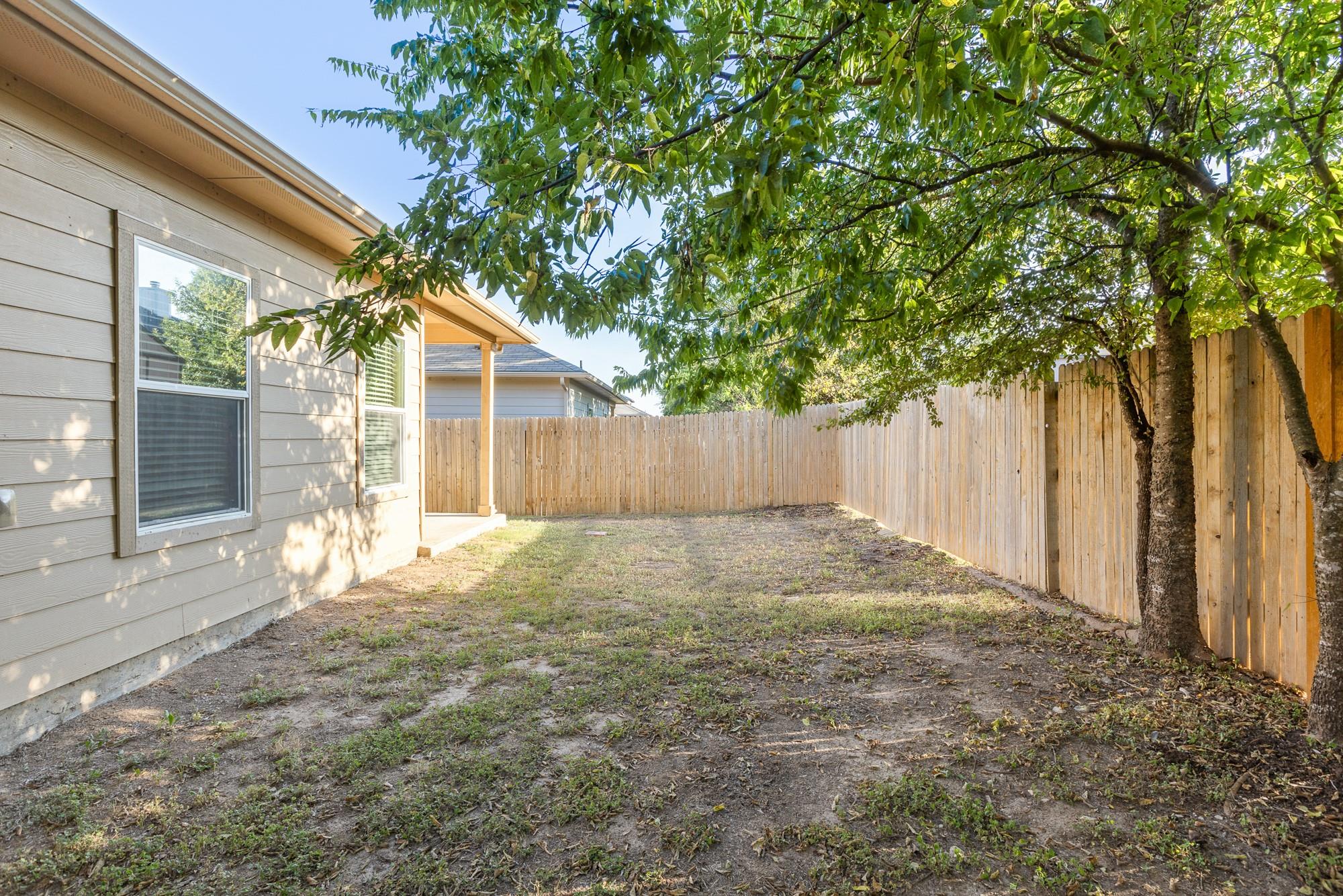 365 Cibolo Creek Dr Property Photo 23