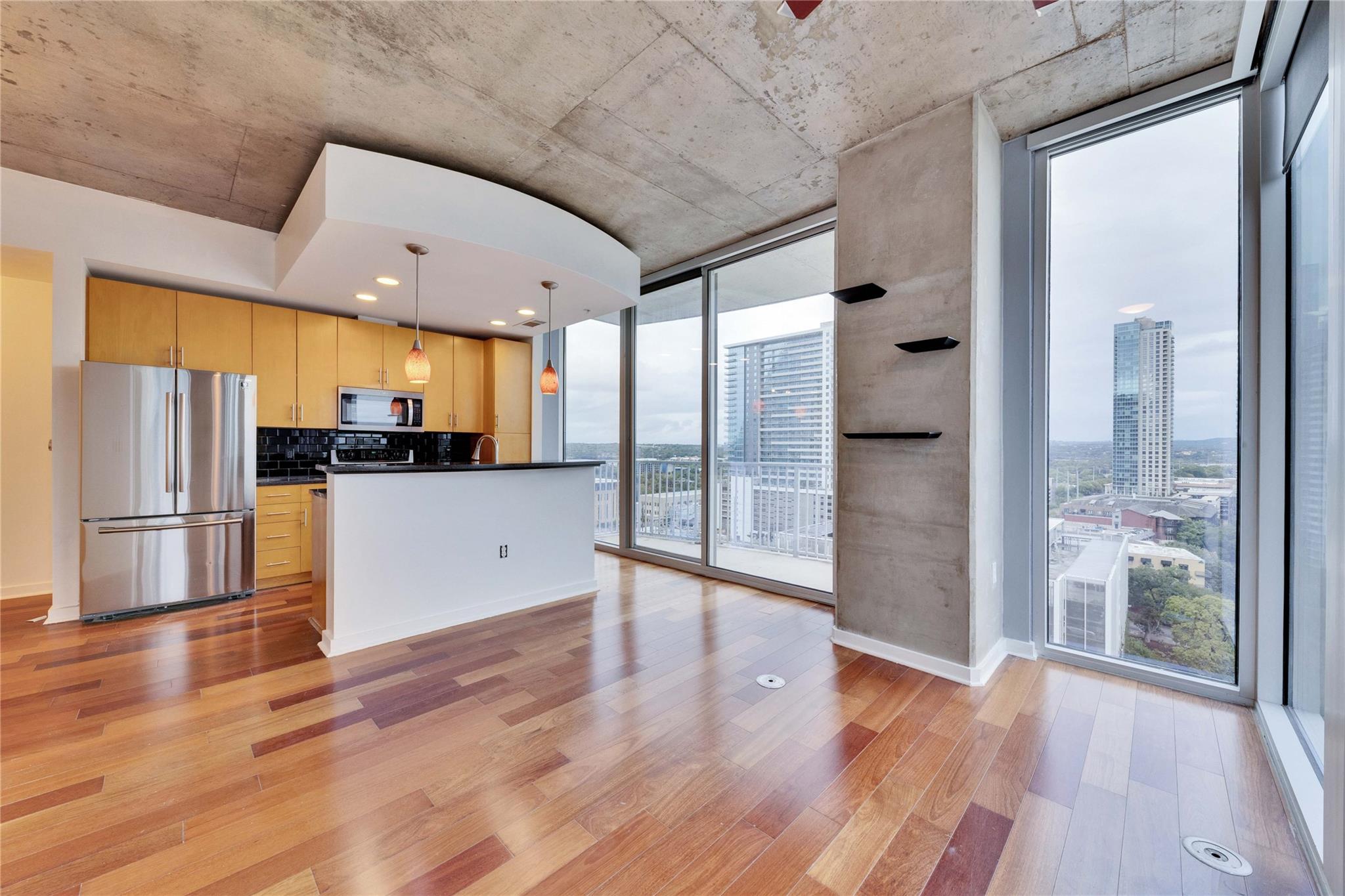 360 Nueces St #1416 Property Photo 4
