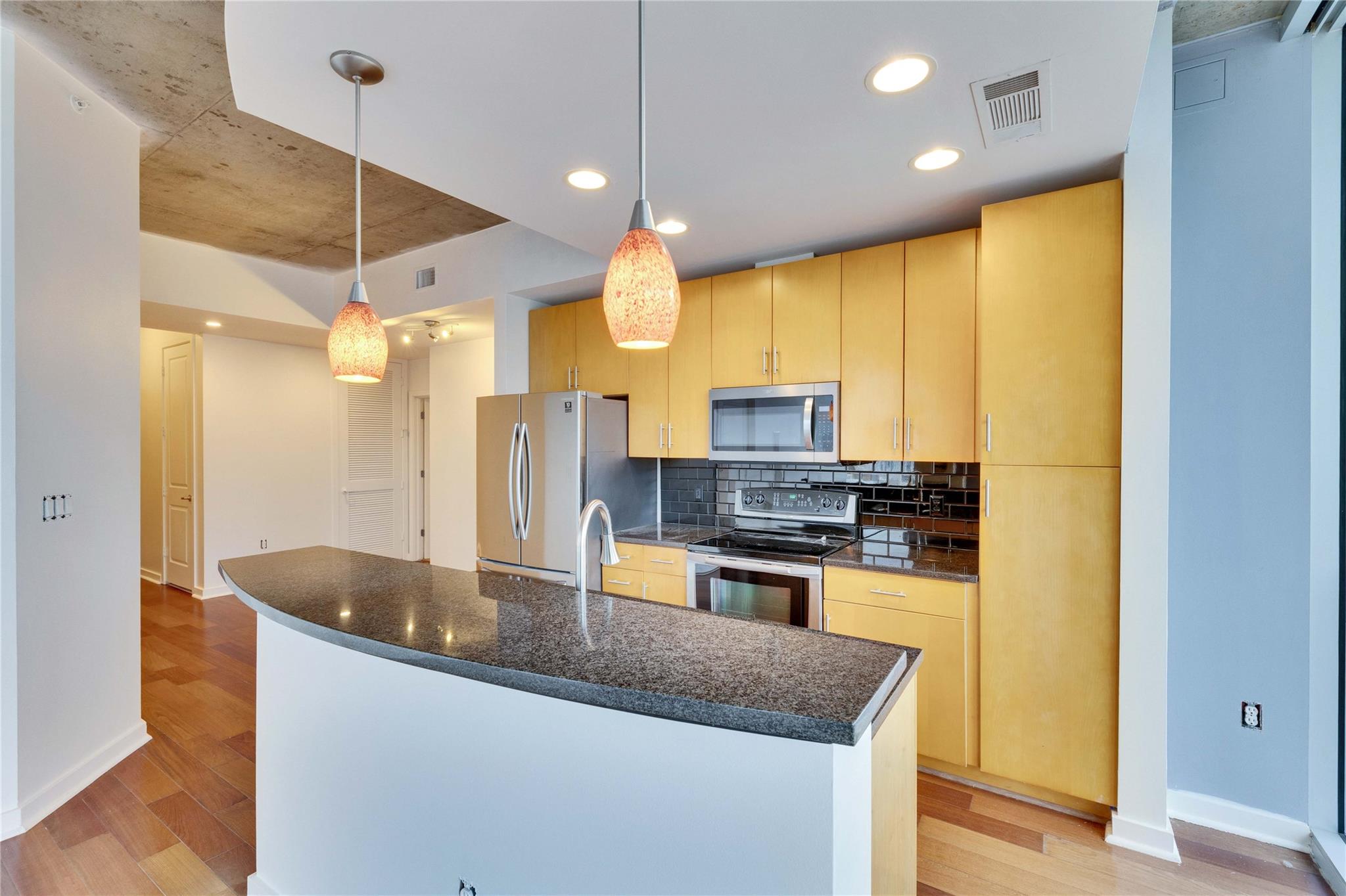 360 Nueces St #1416 Property Photo 5