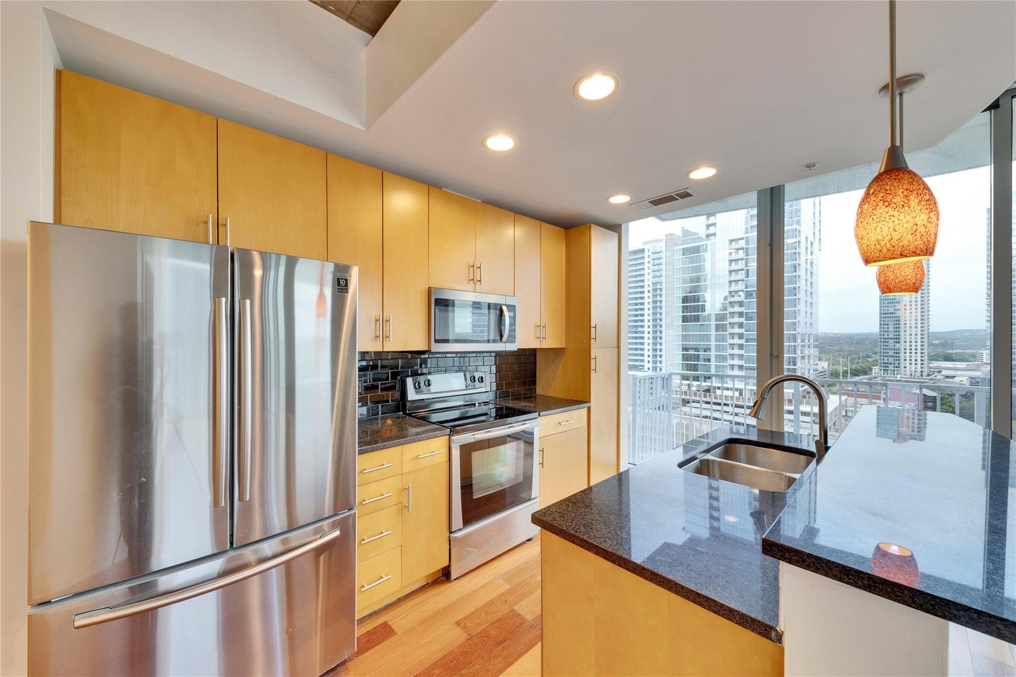360 Nueces St #1416 Property Photo 6