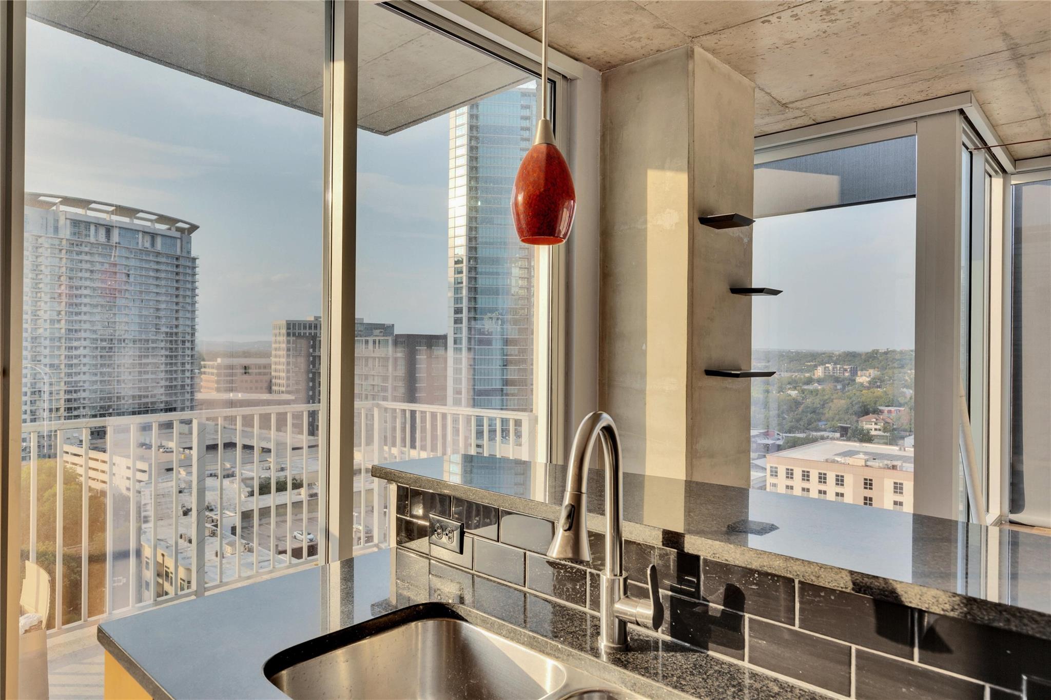 360 Nueces St #1416 Property Photo 8