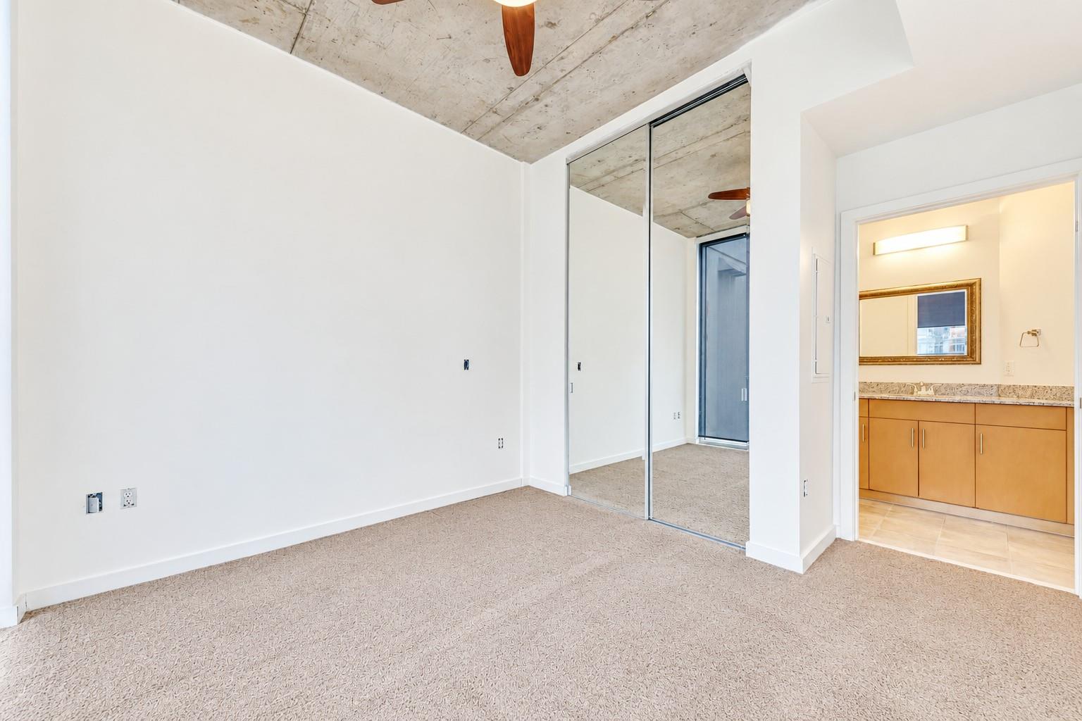 360 Nueces St #1416 Property Photo 11