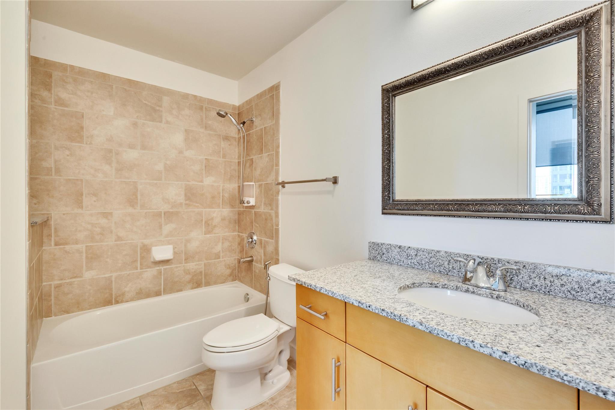 360 Nueces St #1416 Property Photo 12