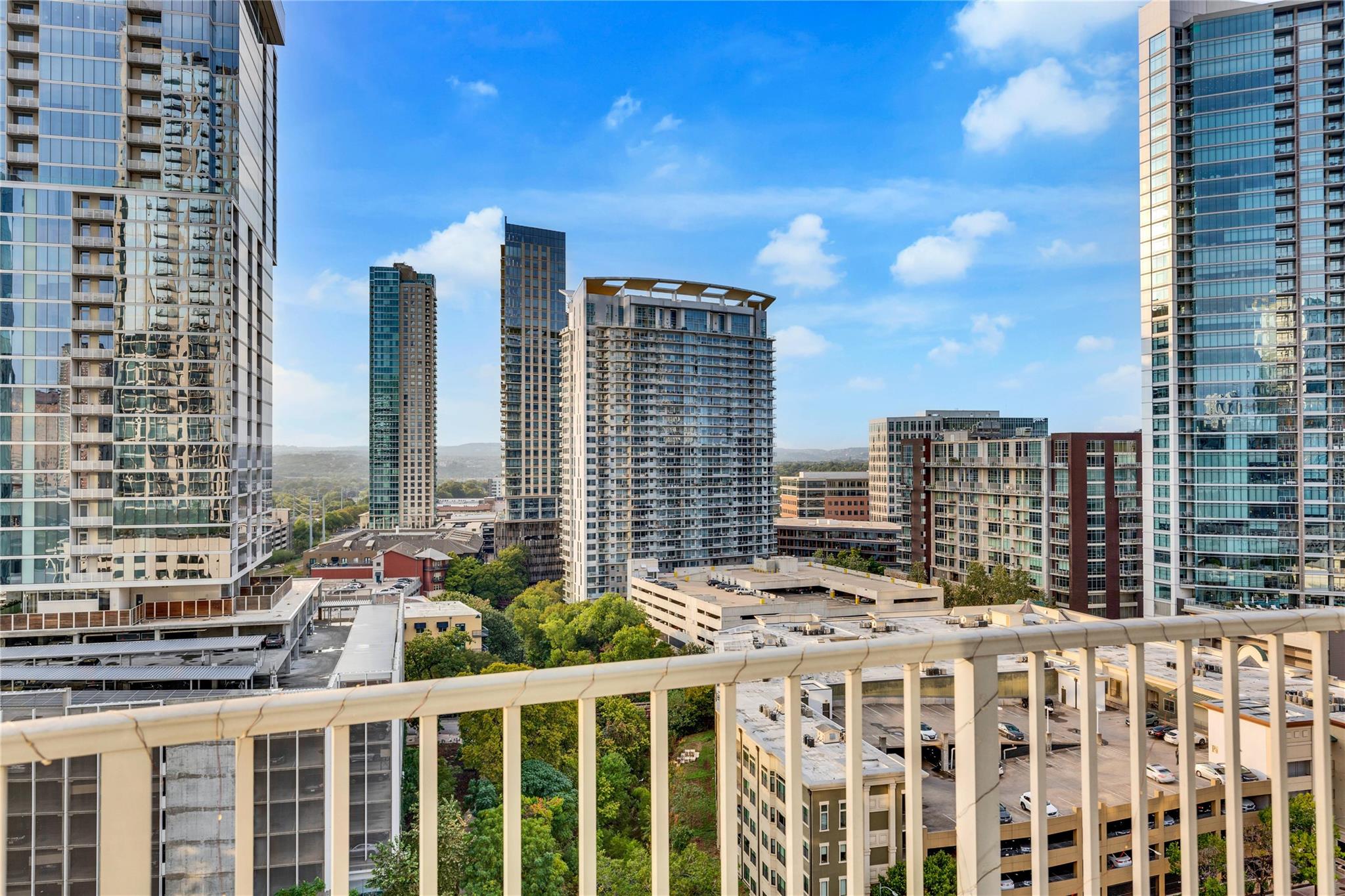 360 Nueces St #1416 Property Photo 19