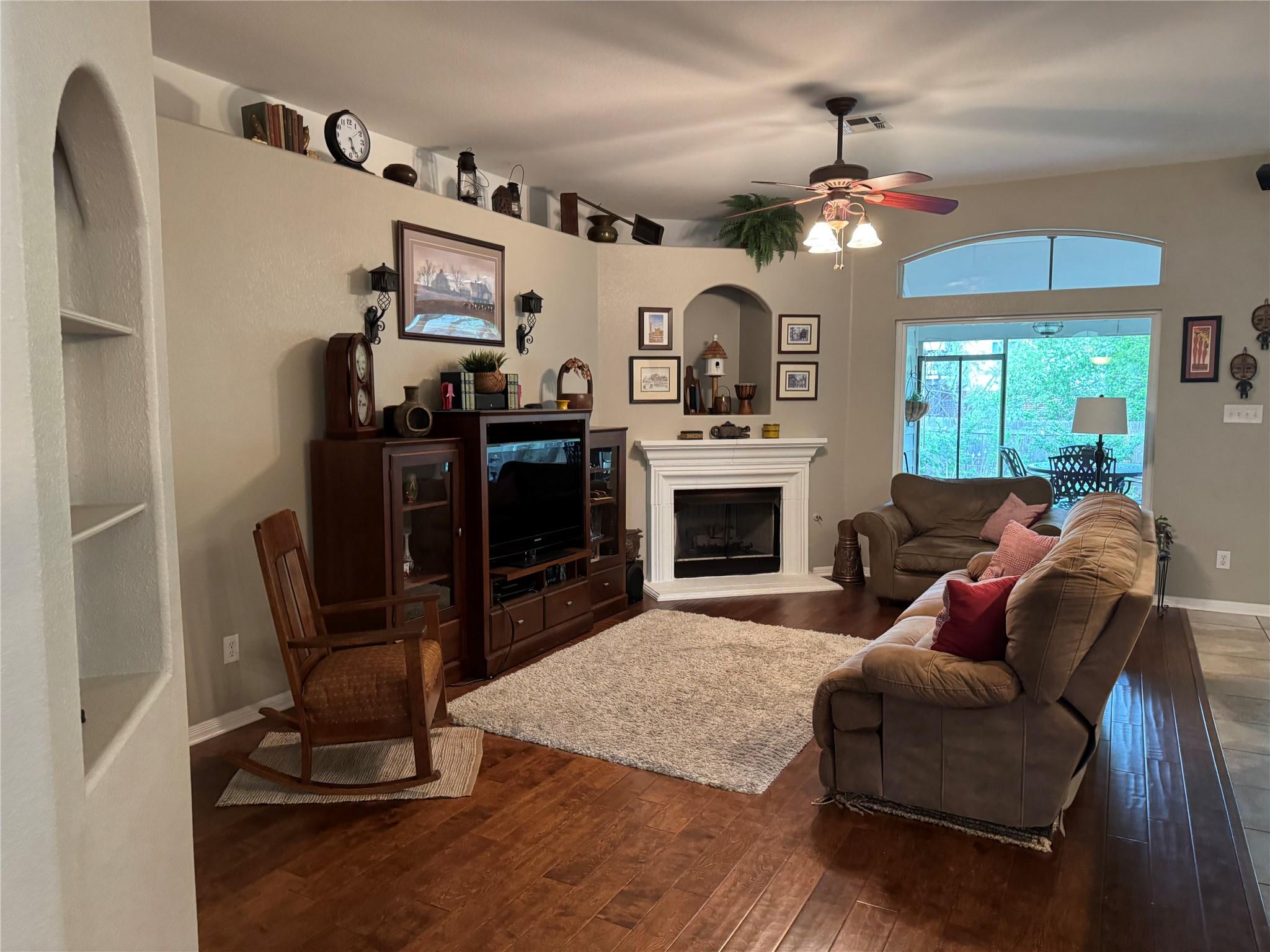 2208 Zoa Drive Dr Property Photo 6