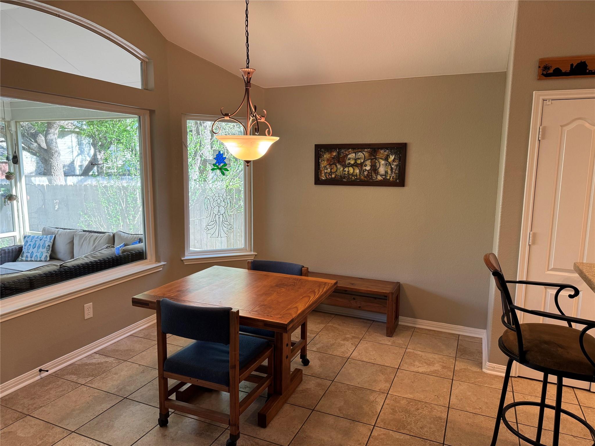 2208 Zoa Drive Dr Property Photo 9