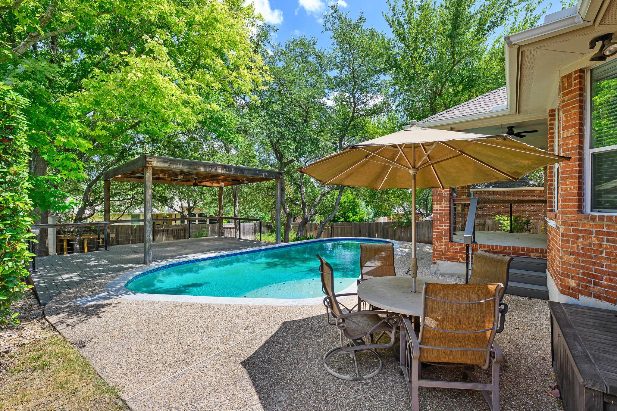 1309 Horseback Holw Property Photo 1