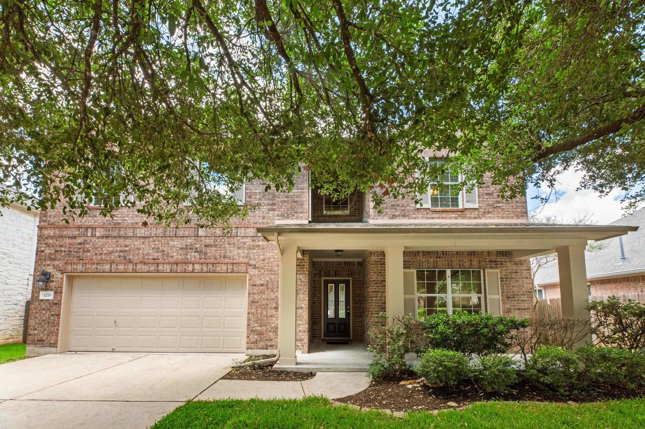 1216 Willowbrook Dr Property Photo 6
