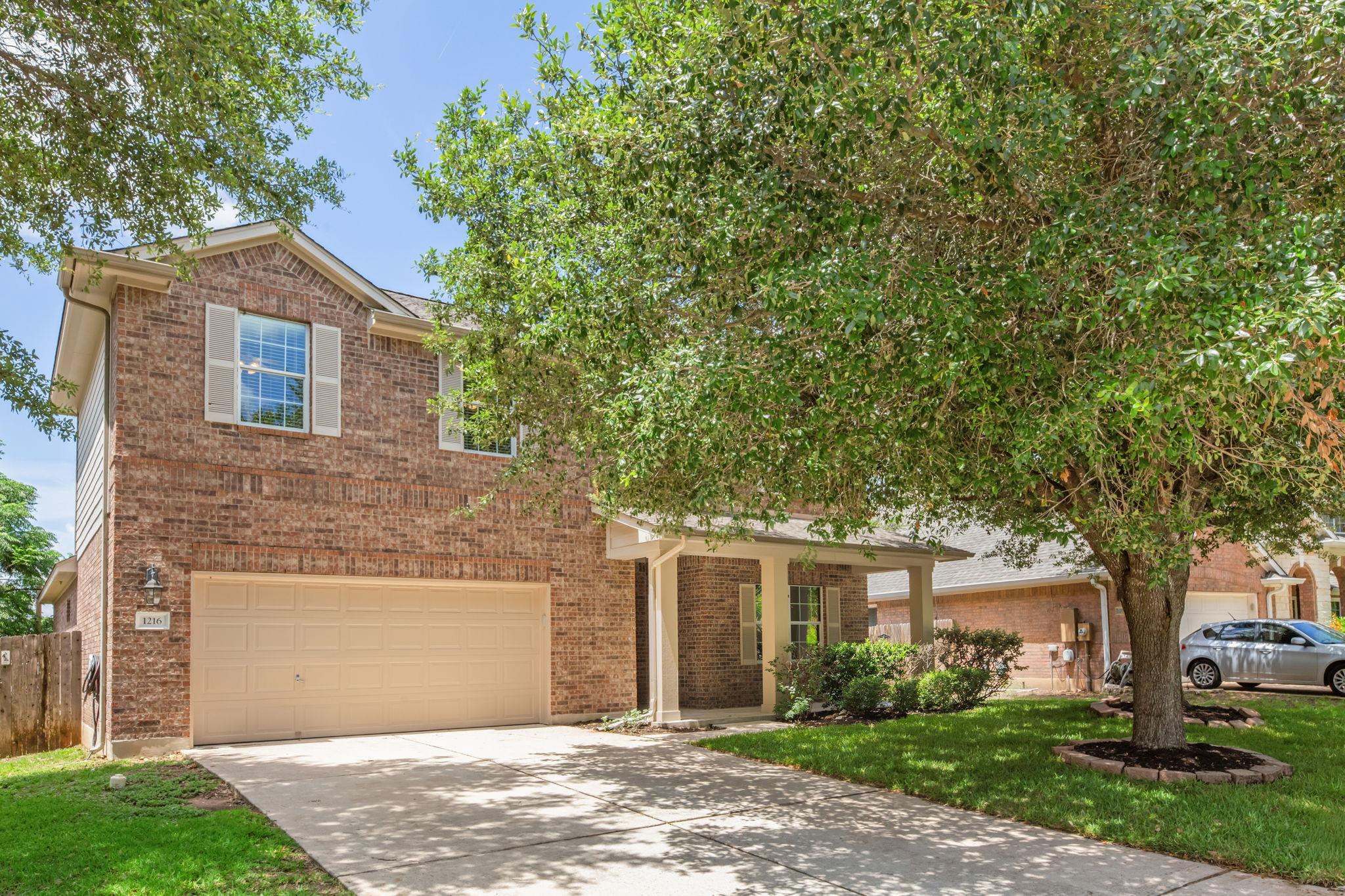 1216 Willowbrook Dr Property Photo 9